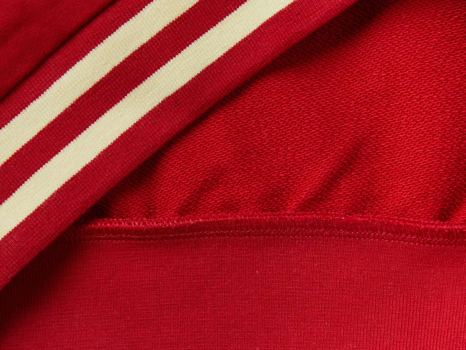 Benetton Erkek Çocuk Kırmızı Renk Bloklu Balıkçı Yaka Benetton Yazılı Sweatshirt