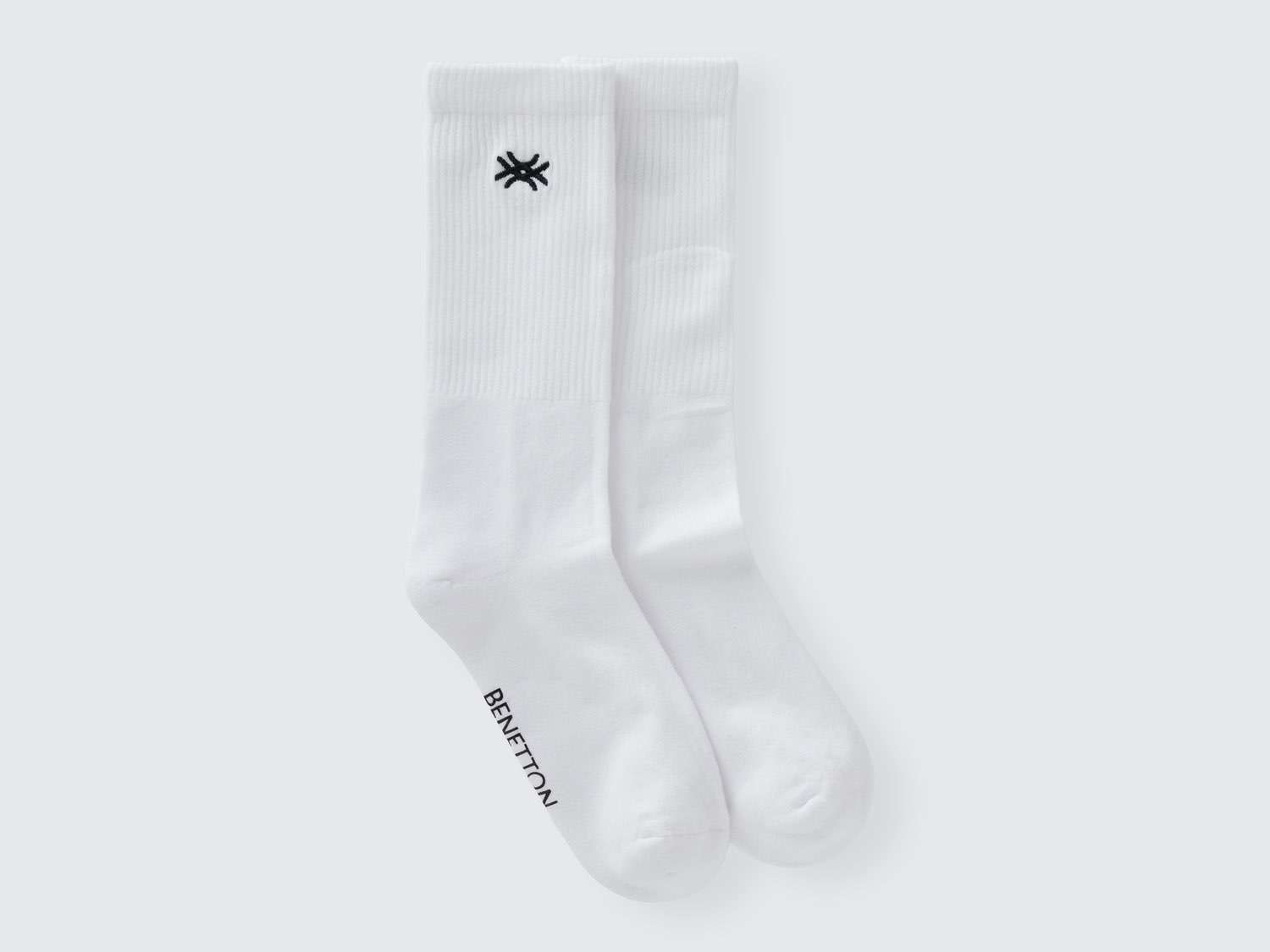 Benetton Unisex Beyaz. Pamuk Karışımlı Logo İşlemeli Uzun Soket Çorap