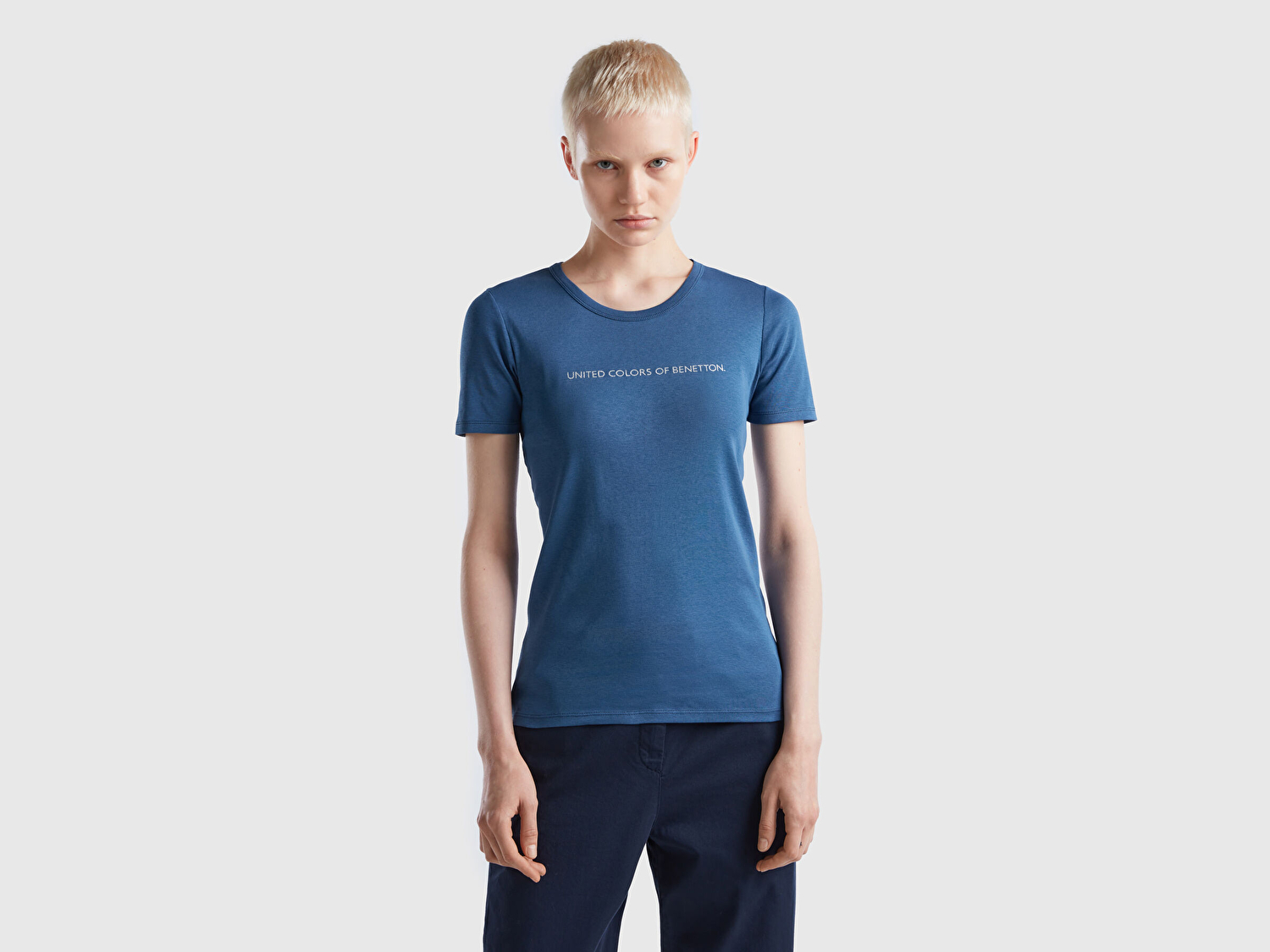 Benetton Kadın Gece Mavisi %100 Koton Benetton Yazılı Basic T-Shirt