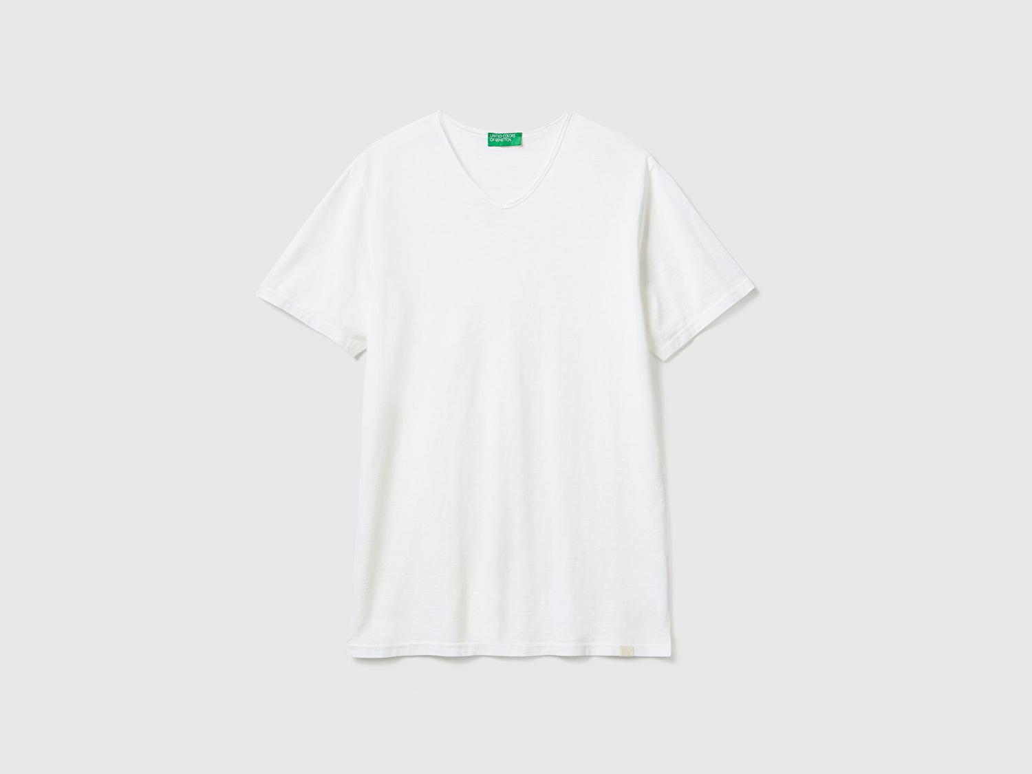 Benetton Erkek Beyaz V Yaka Slub T-shirt