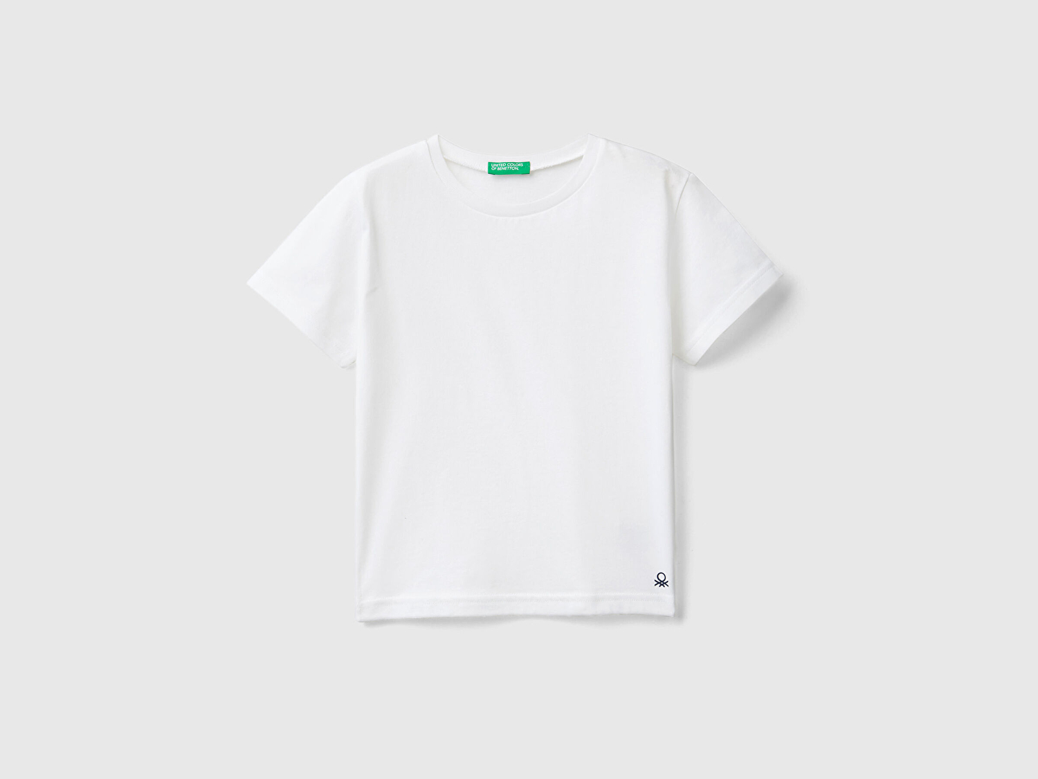 Benetton Erkek Çocuk Beyaz Etek Ucu Logo Etiketli Bisiklet Yaka Düz T-Shirt