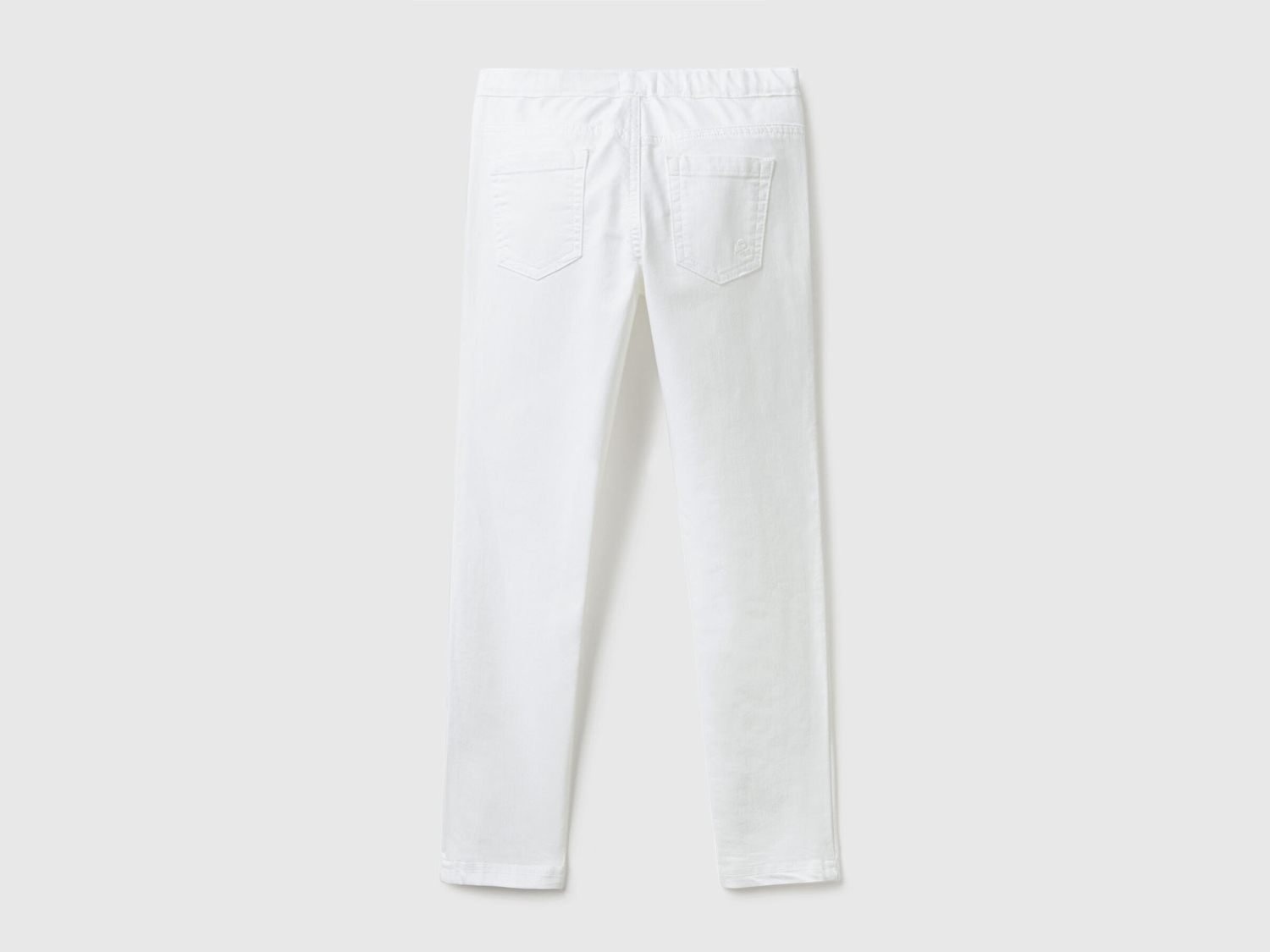 Benetton Kız Çocuk Beyaz Arkası Logo İşlemeli Biyeli Cep Detaylı Streç Denim Pantolon