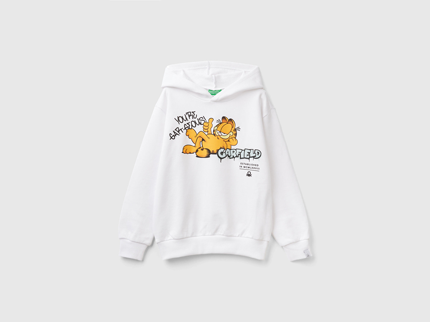 Benetton Erkek Çocuk Beyaz Önü Garfield Baskılı Logo Etiketli Kapüşonlu Sweatshirt