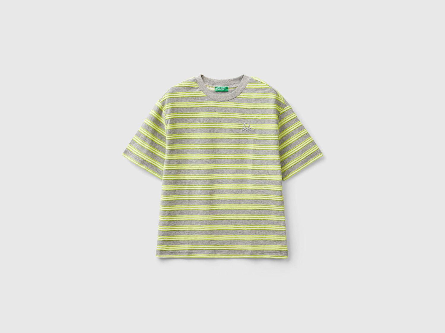 Benetton Erkek Çocuk Gri-Sarı Logo Detaylı Kabartmalı Çizgili T-Shirt
