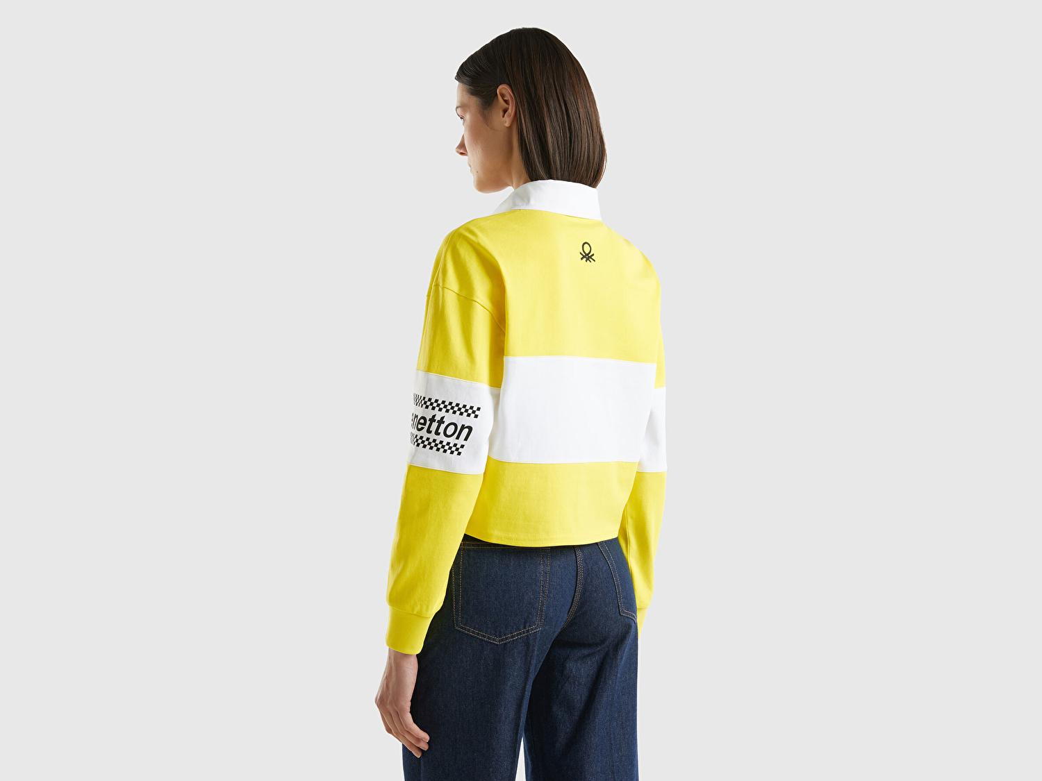 Benetton Kadın Sarı %100 Pamuk Logo Baskılı Renk Bloklu Polo Yaka Crop Sweatshirt
