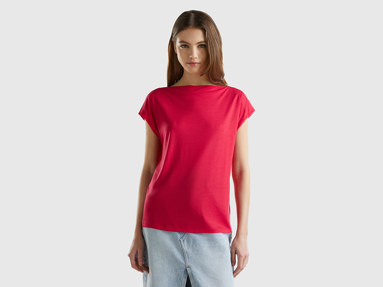 Benetton Kadın Vişne %100 Liyosel Kimono Kollu Kayık Yaka T-Shirt