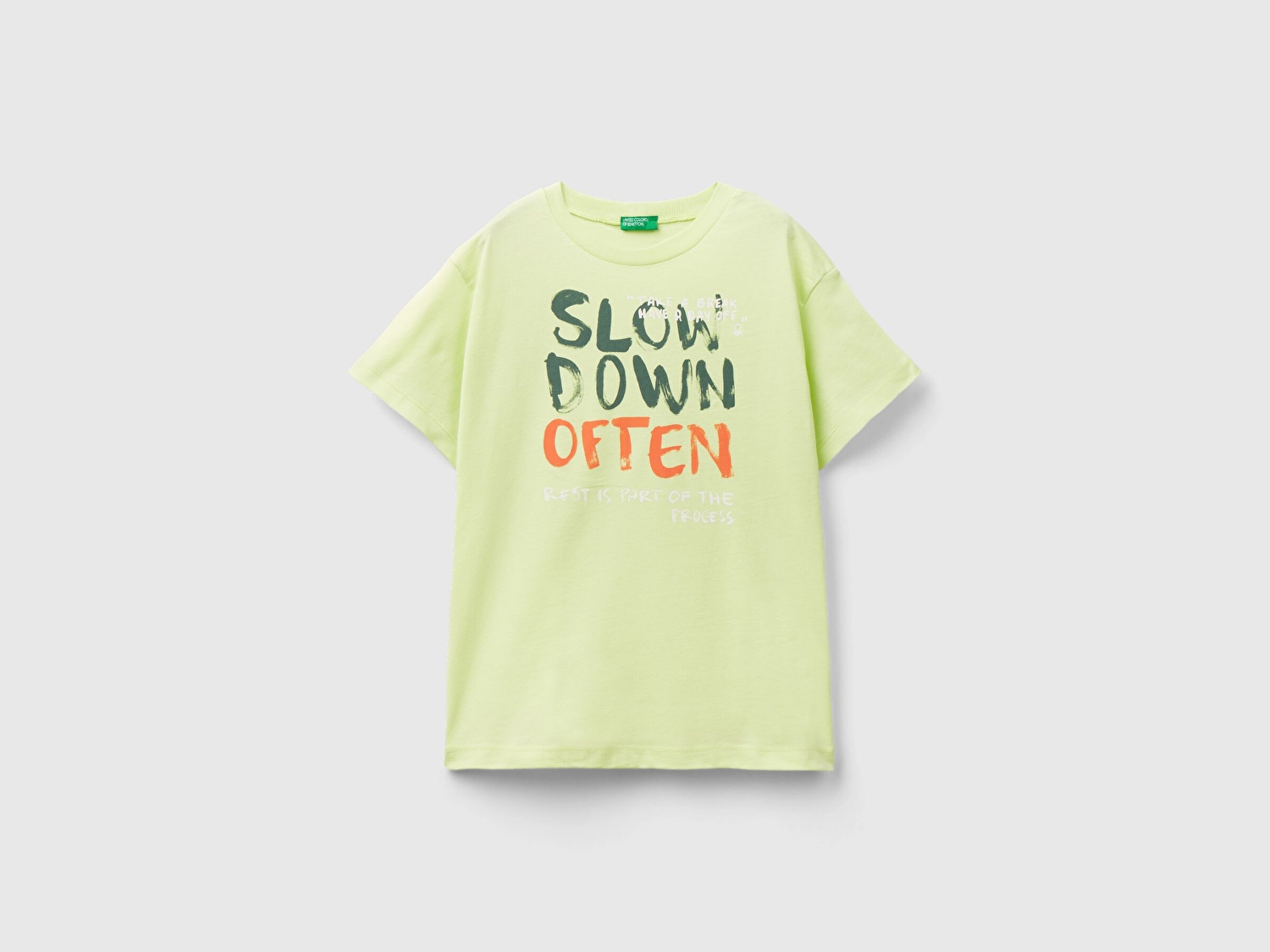 Benetton Erkek Çocuk Açık Yeşil Önü Geniş Baskılı Bisiklet Yaka T-Shirt