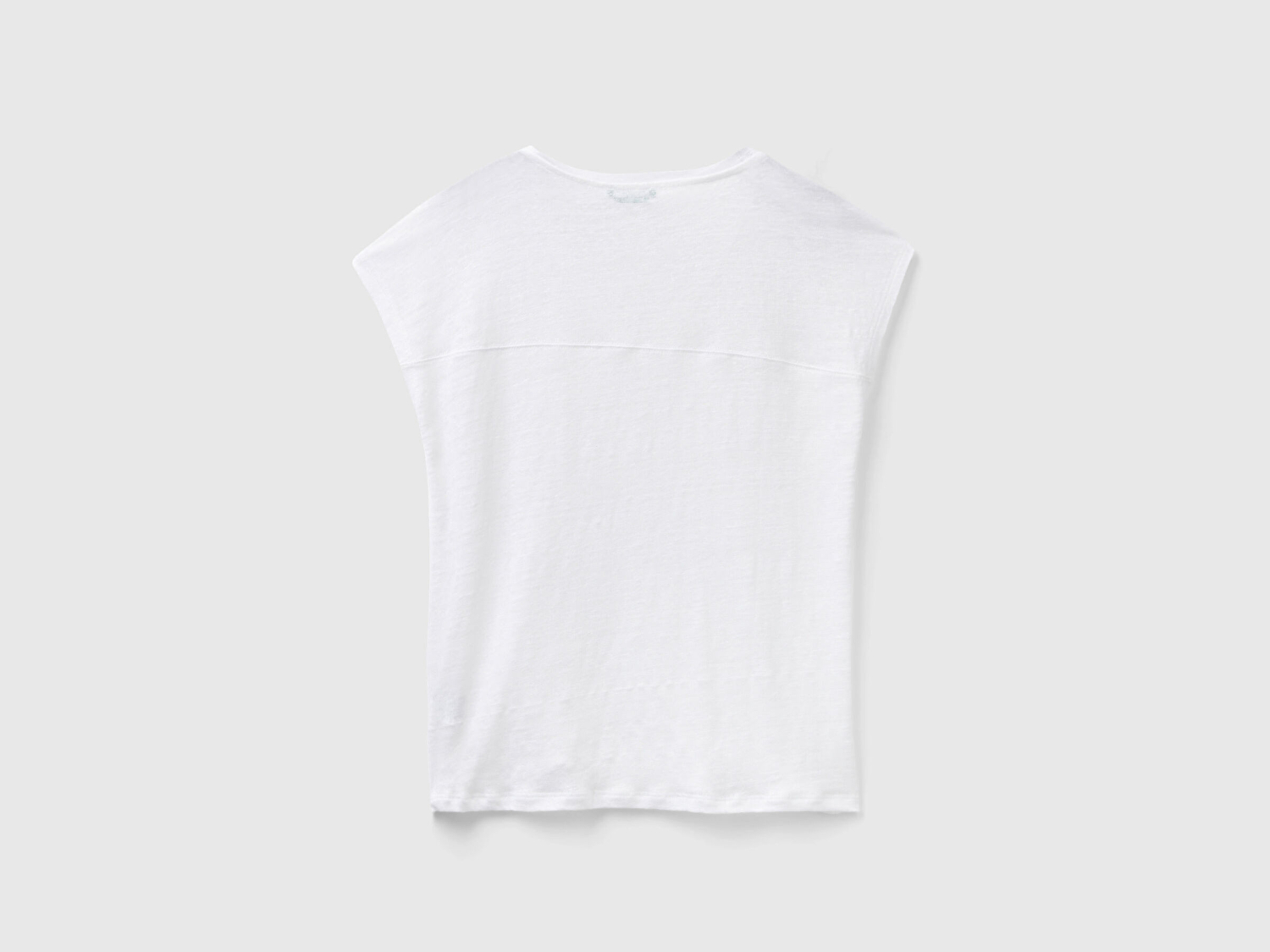 Benetton Kadın Beyaz %100 Keten Rahat Kalıp Derin V Yaka Kolsuz T-Shirt