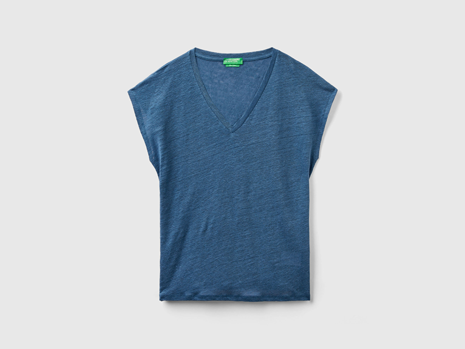 Benetton Kadın Gece Mavisi %100 Keten Rahat Kalıp Derin V Yaka Kolsuz T-Shirt