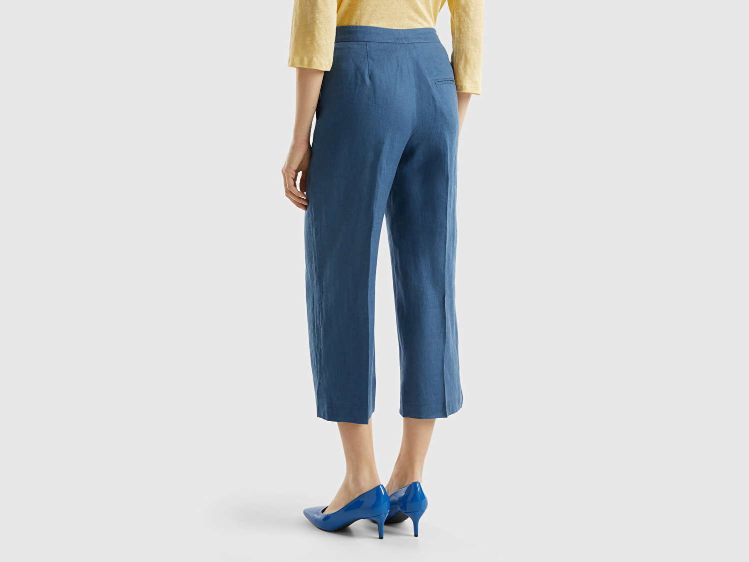 Benetton Kadın Gece Mavisi %100 Keten Düğmeli Yüksek Bel  Paçası Yırtmaçlı Pantolon