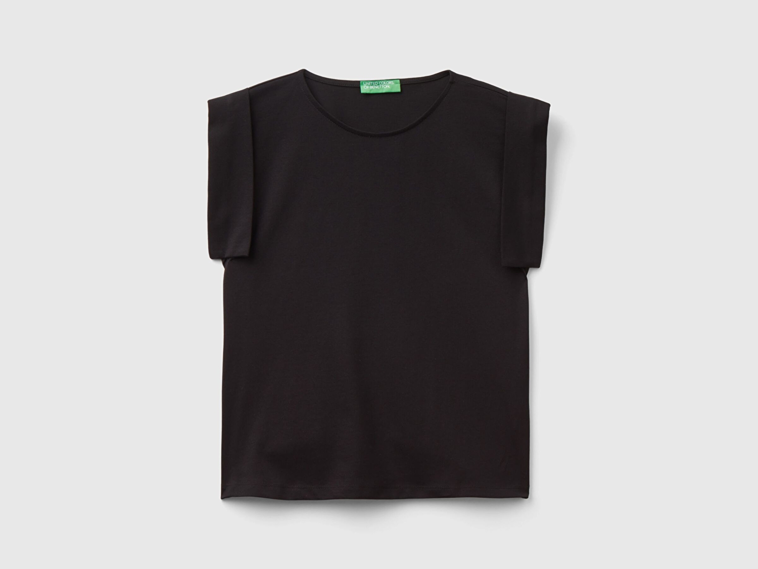 Benetton Kadın Siyah %100 Pamuk Geniş ve Kıvrık Kollu Bisiklet Yaka T-Shirt