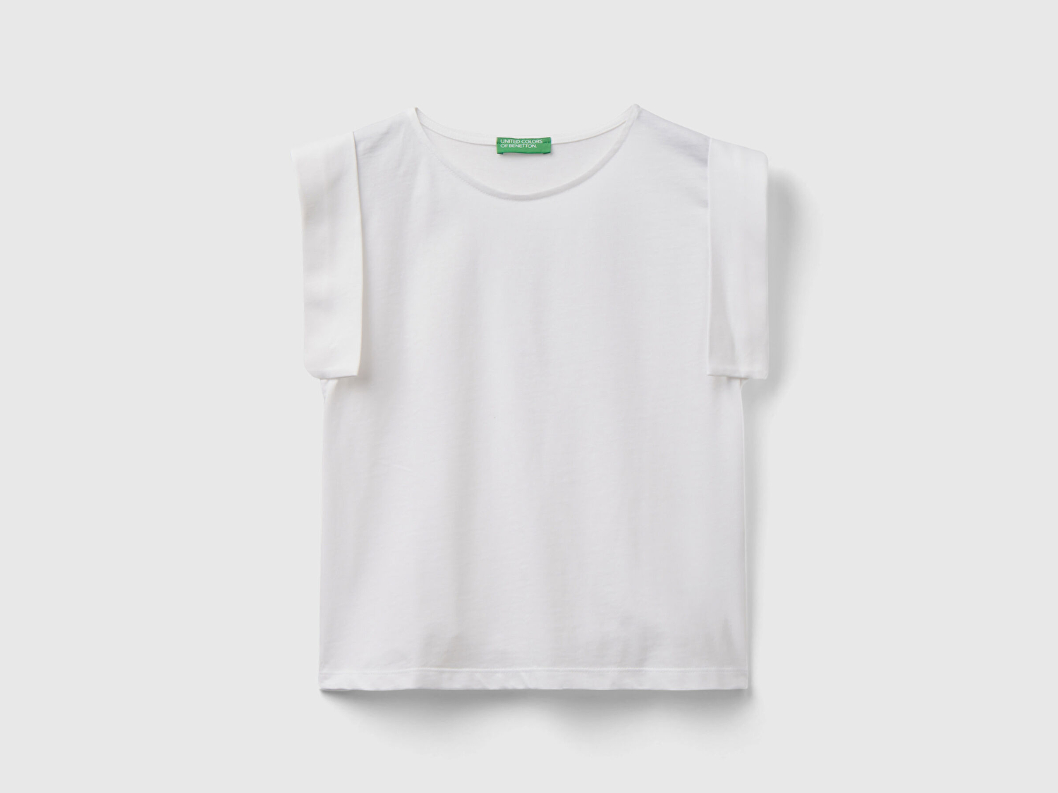 Benetton Kadın Beyaz %100 Pamuk Geniş ve Kıvrık Kollu Bisiklet Yaka T-Shirt