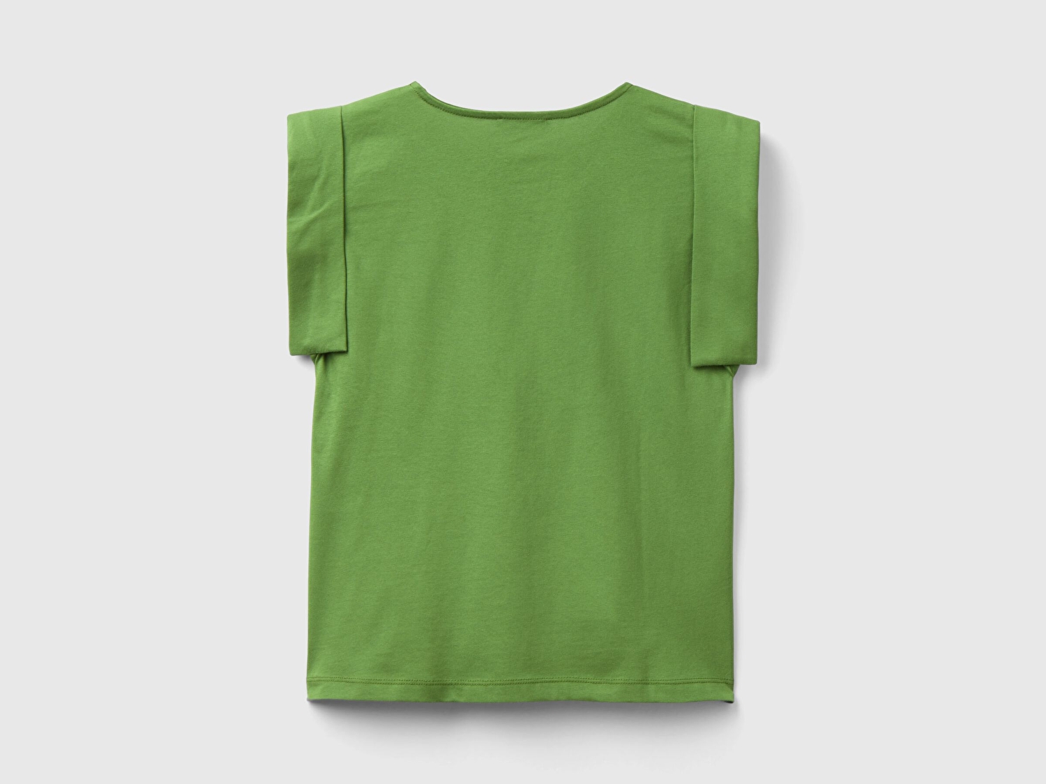 Benetton Kadın Soluk Yeşil %100 Pamuk Geniş ve Kıvrık Kollu Bisiklet Yaka T-Shirt