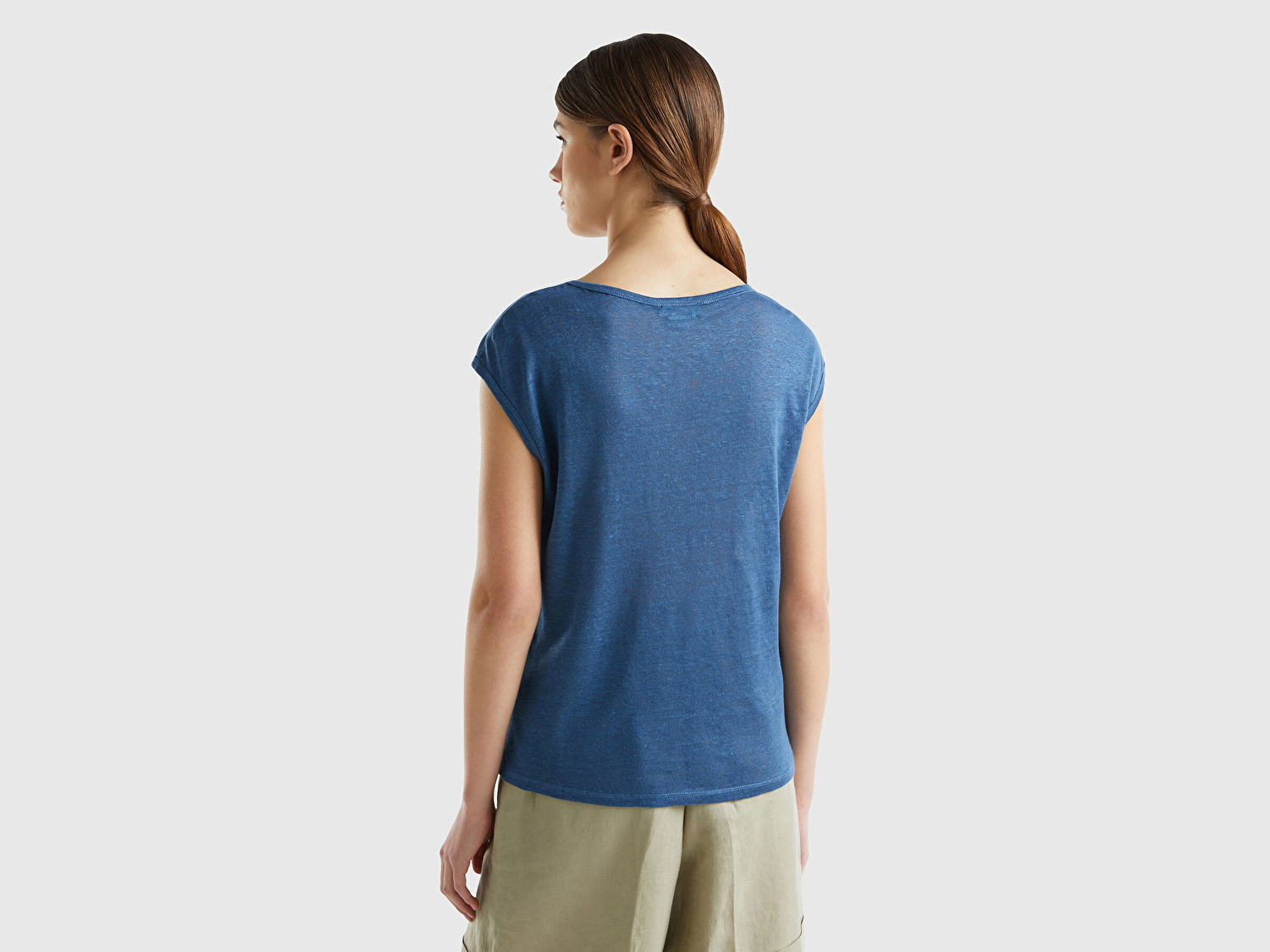 Benetton Kadın Gece Mavisi %100 Keten Rahat Kalıp Geniş Bisiklet Yaka Kolsuz T-Shirt