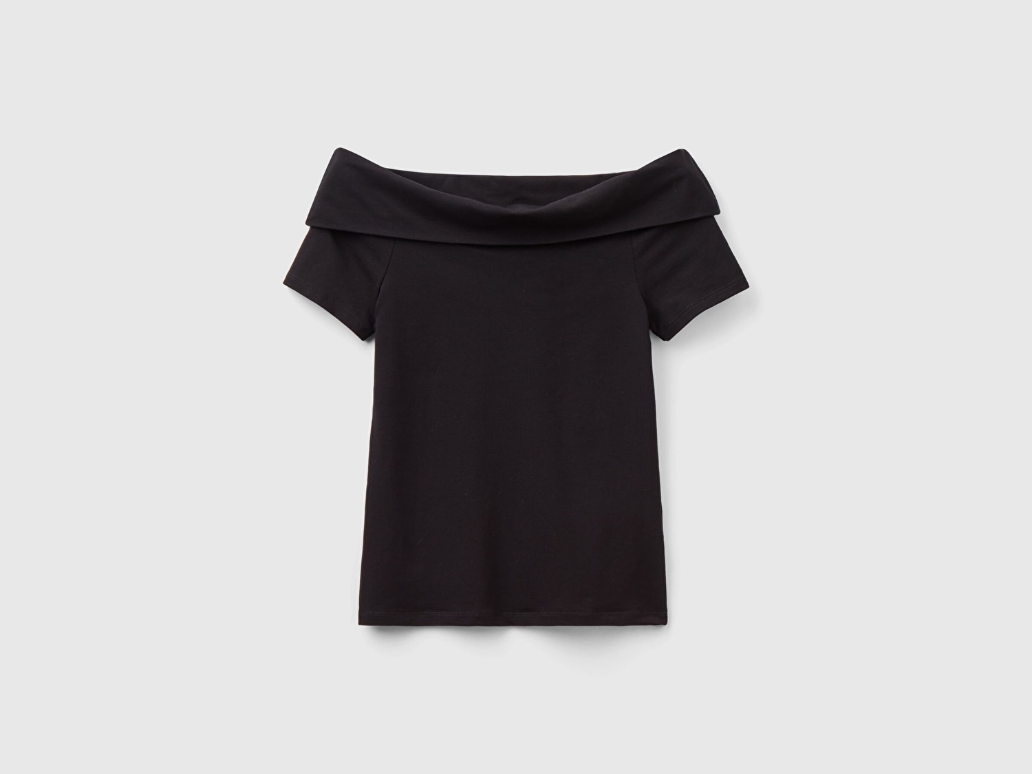 Benetton Kadın Siyah Pamuk Karışımlı Beli Daralan Kısa Kollu Şal Yaka T-shirt