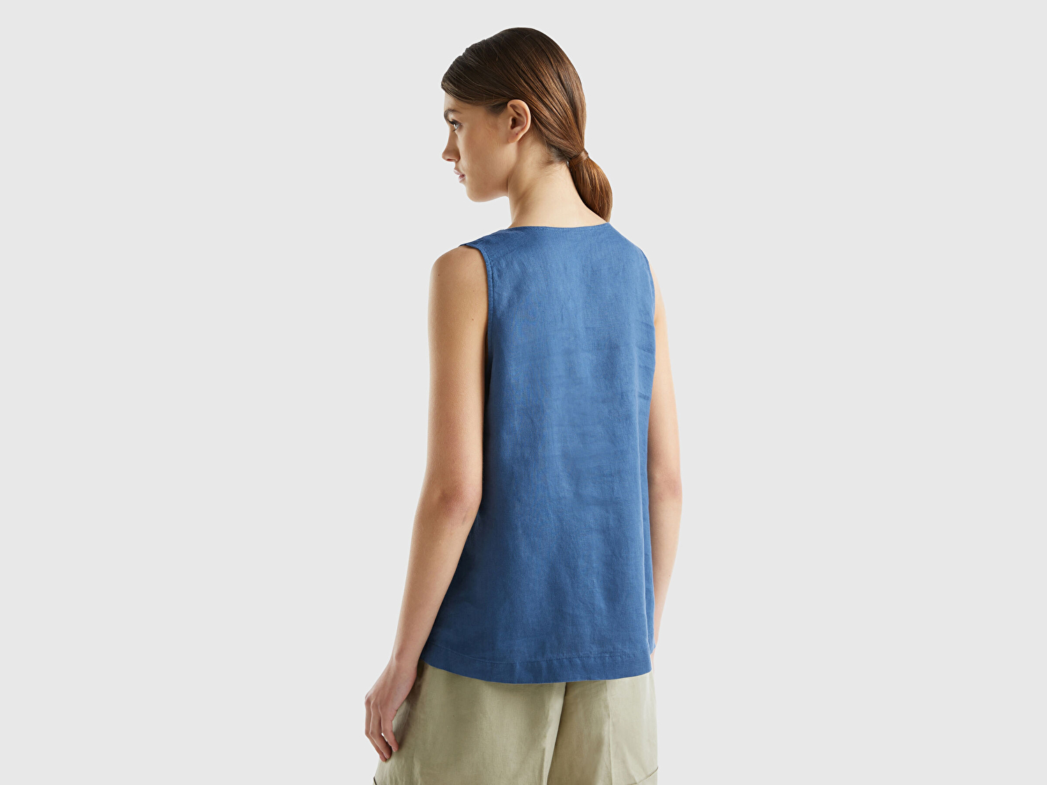 Benetton Kadın Gece Mavisi %100 Keten V Yaka Kolsuz Geniş Kesim Bluz