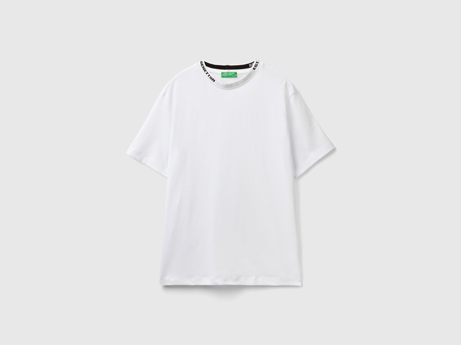Benetton Erkek Beyaz %100 Pamuk Yakası Logo Detaylı Bisiklet Yaka T-Shirt