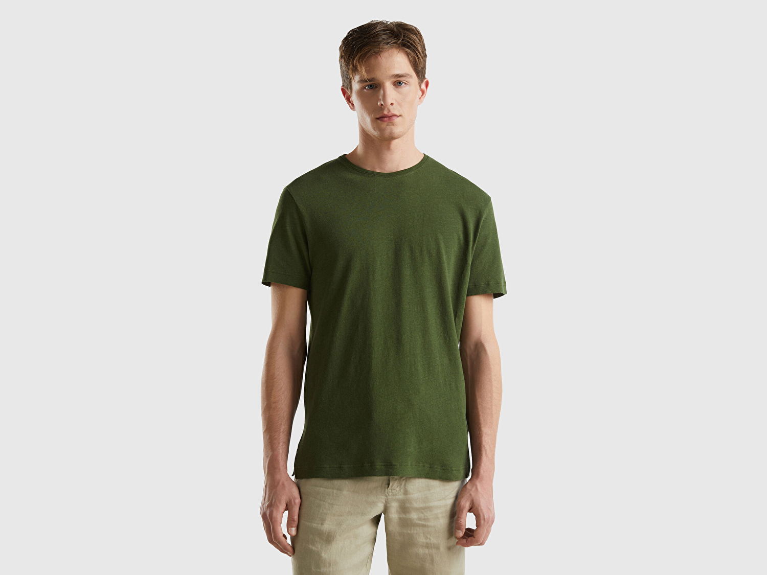 Benetton Erkek Koyu Yeşil Keten Karışımlı Bisiklet Yaka Basic T-Shirt