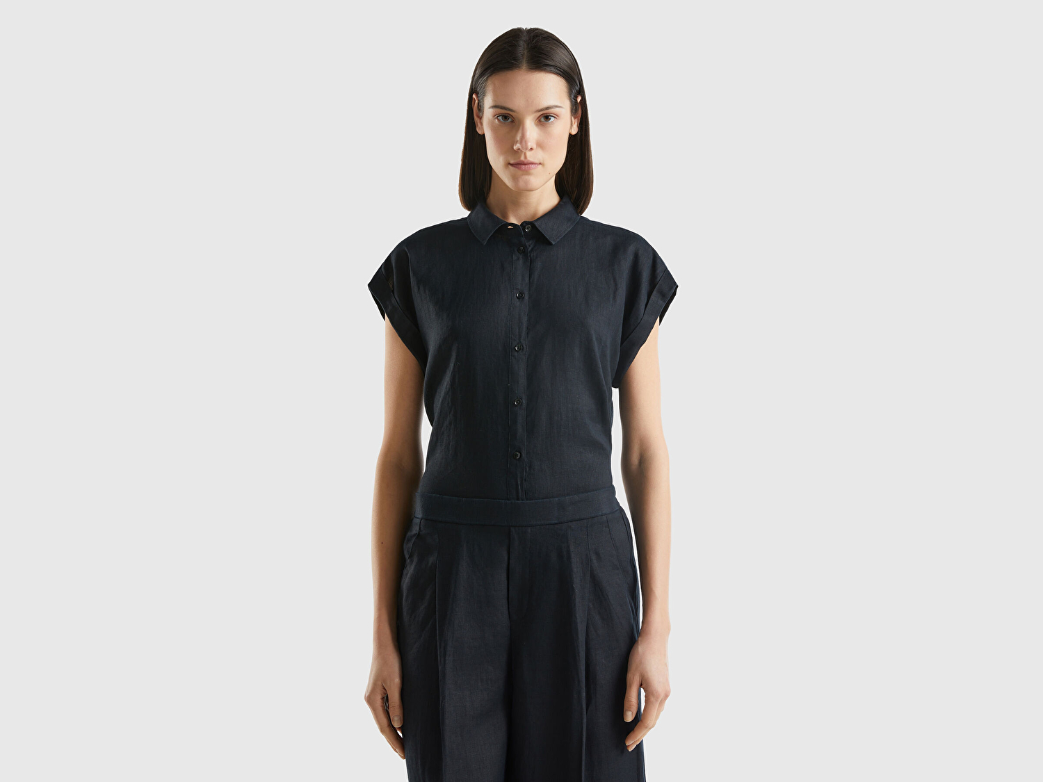 Benetton Kadın Siyah %100 Keten Omuz Detaylı Kısa Kollu Gömlek