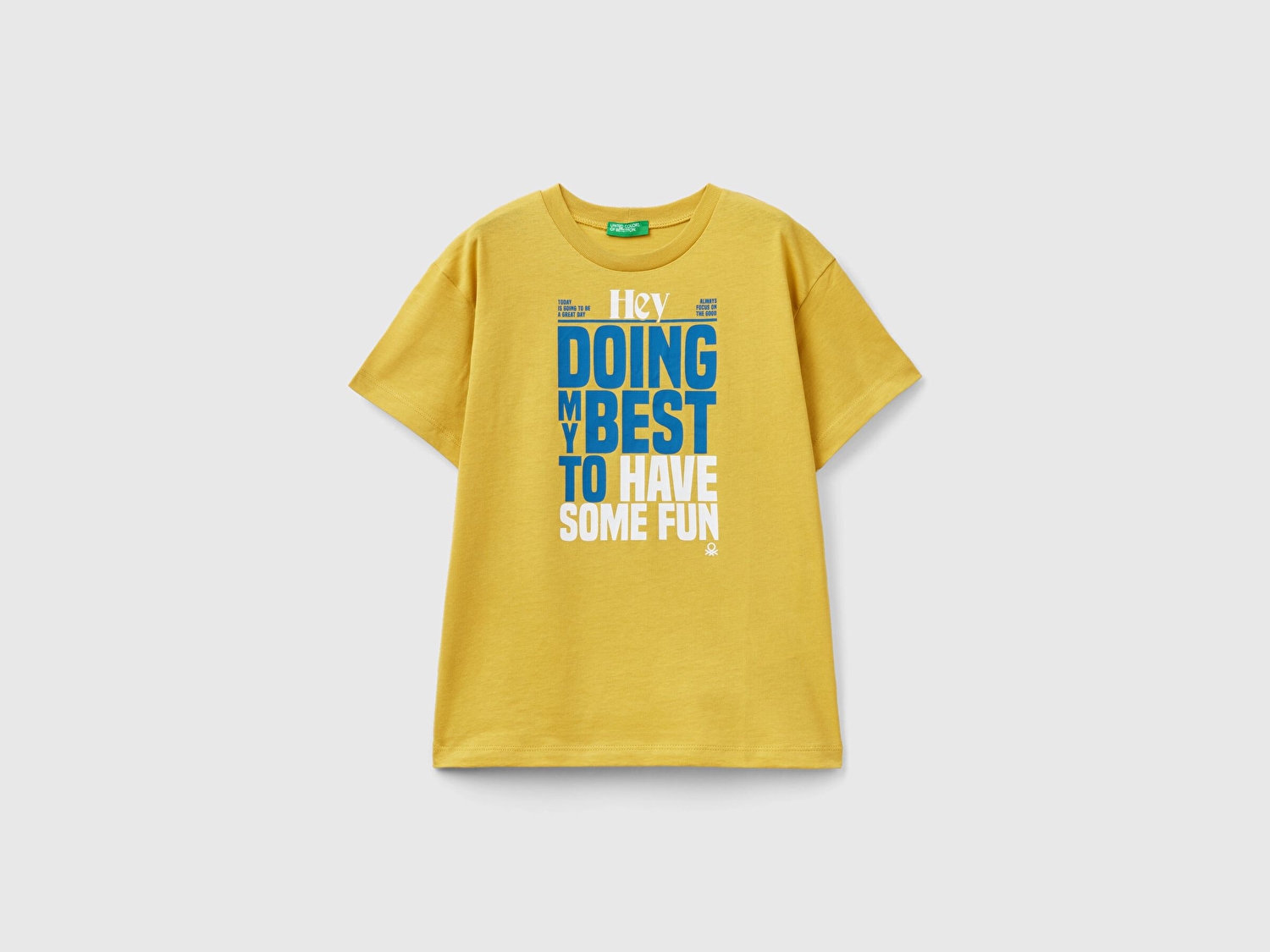 Benetton Erkek Çocuk Hardal Sarı Önü Geniş Baskılı Bisiklet Yaka T-Shirt