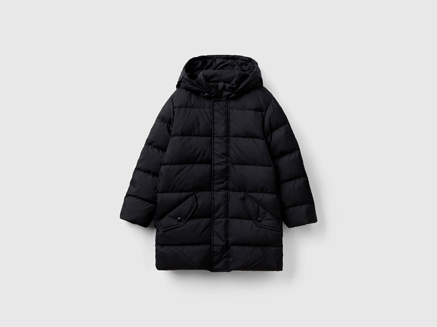 Benetton Erkek Çocuk Siyah Logo İşlemeli Kaztüyü Uzun Mont