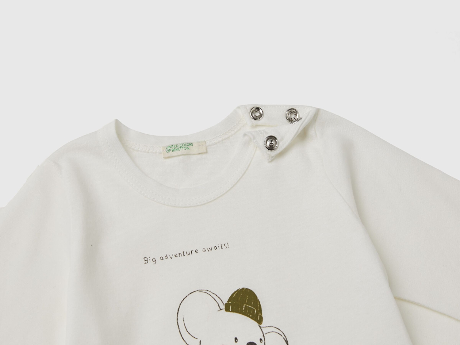 Benetton Bebek Beyaz Önü Su Baskılı Omzu Gizli Çıtçıtlı Uzun Kollu T-Shirt