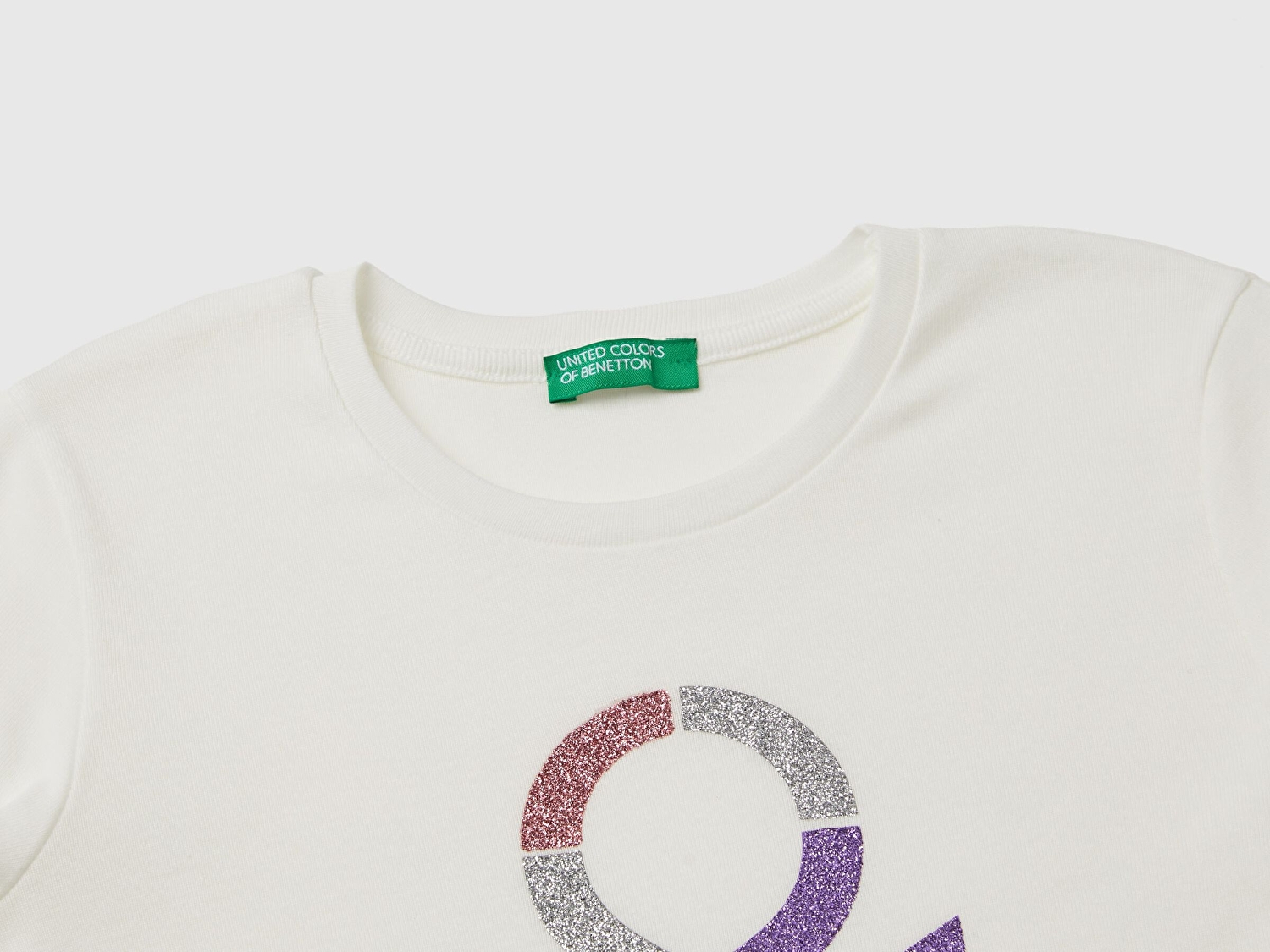 Benetton Kız Çocuk Ekru Önü Parıltılı Logo Baskılı Regular Fit Uzun Kollu T-Shirt