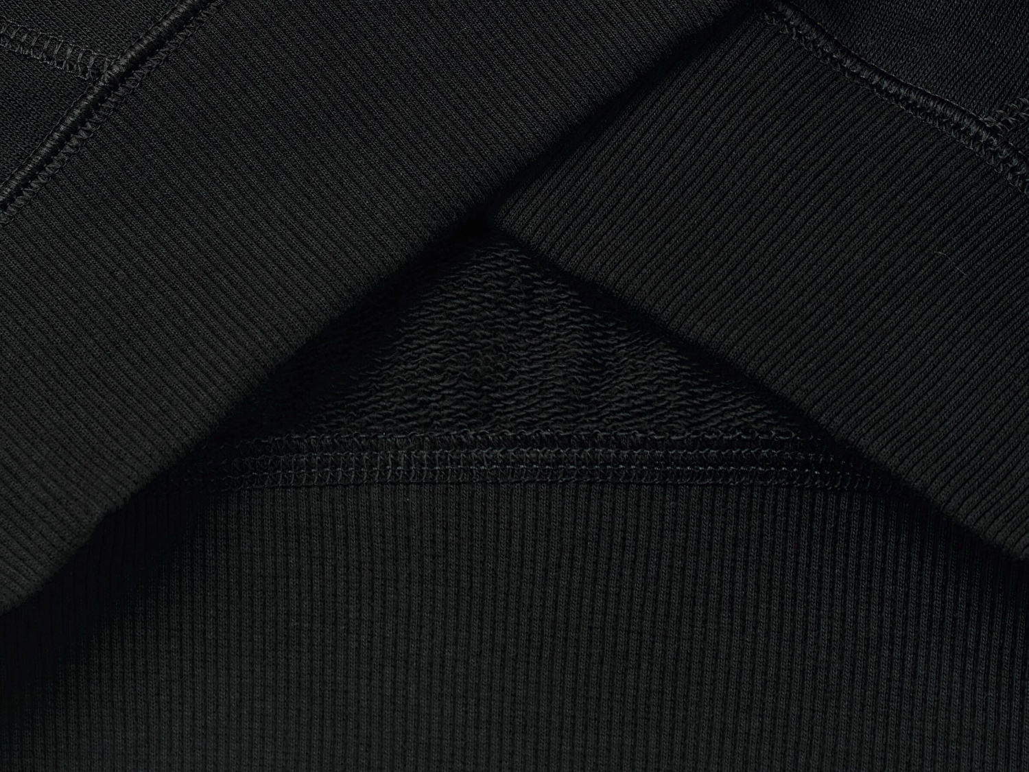Benetton Erkek Çocuk Siyah Logolu Sweatshirt