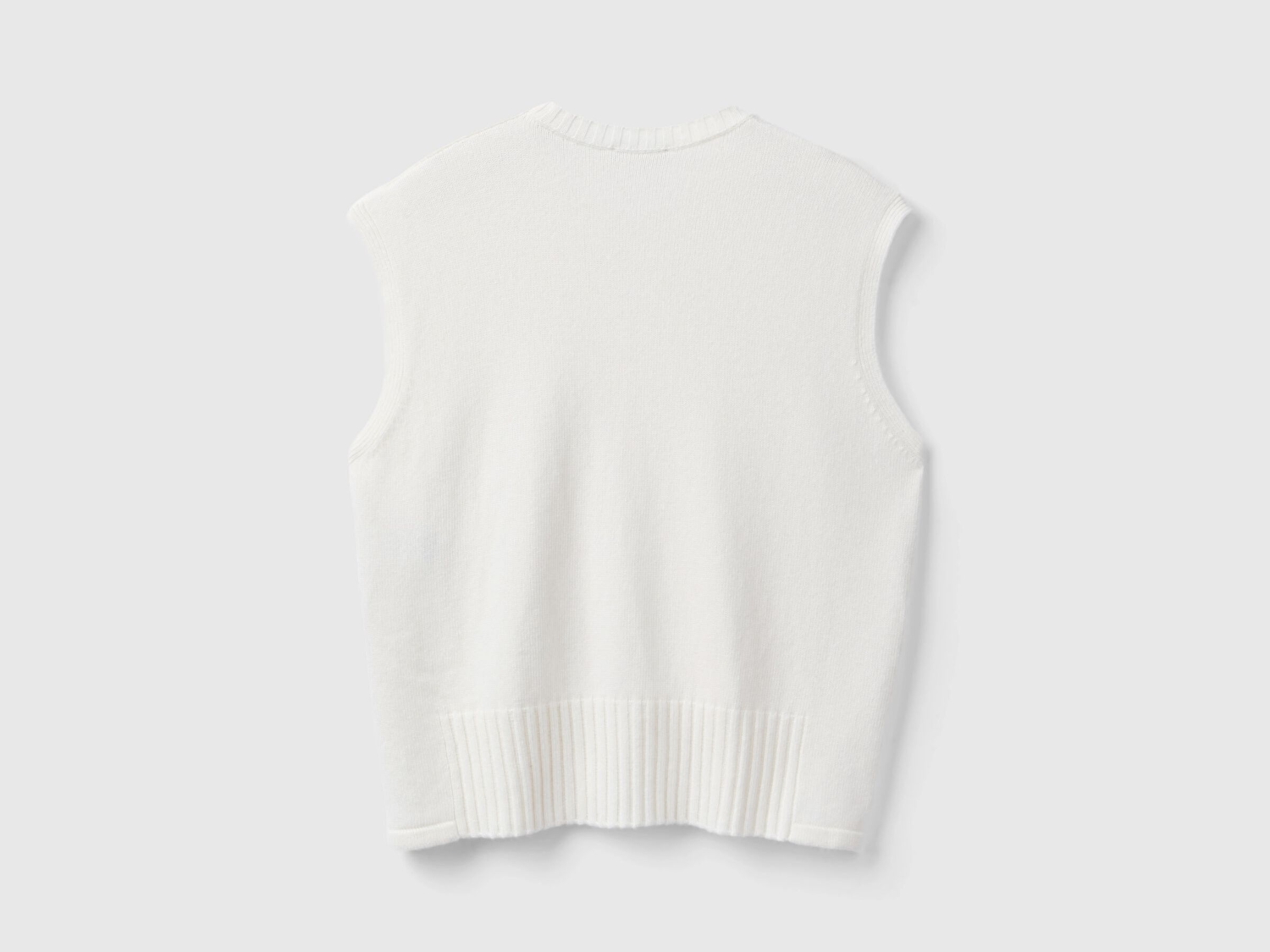 Benetton Kadın Ekru Yün ve Viskoz Karışımlı Bisiklet Yaka Kolsuz Kazak