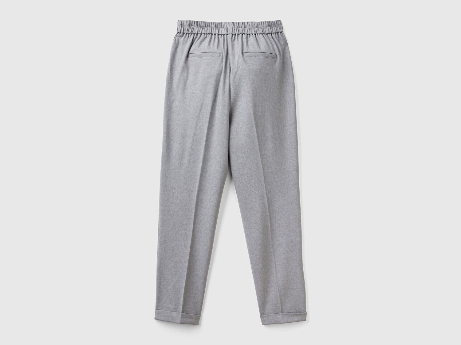 Benetton Kadın Gri Viskoz Karışımlı Yanı ve Arkası Büzgülü Kıvrık Paça Pantolon