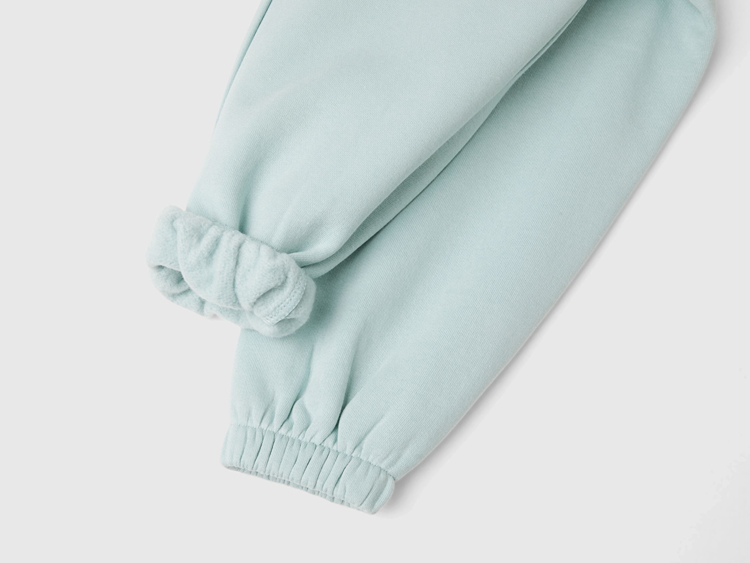 Benetton Kız Bebek Su Yeşili Arkası Logo Detaylı Beli Paçası Lastikli Büzgü İpli Eşofman Altı