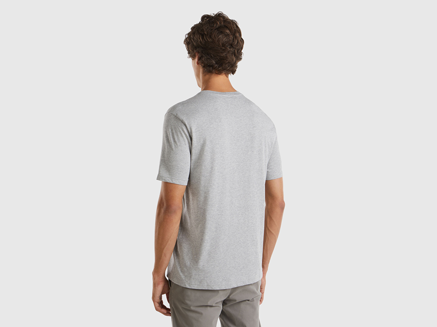 Benetton Erkek Gri Melanj %100 Koton Benetton Logolu Bisiklet Yaka T-Shirt
