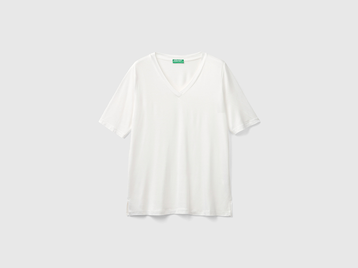 Benetton Kadın Beyaz Eko-Viskoz Regular Fit V Yaka T-Shirt
