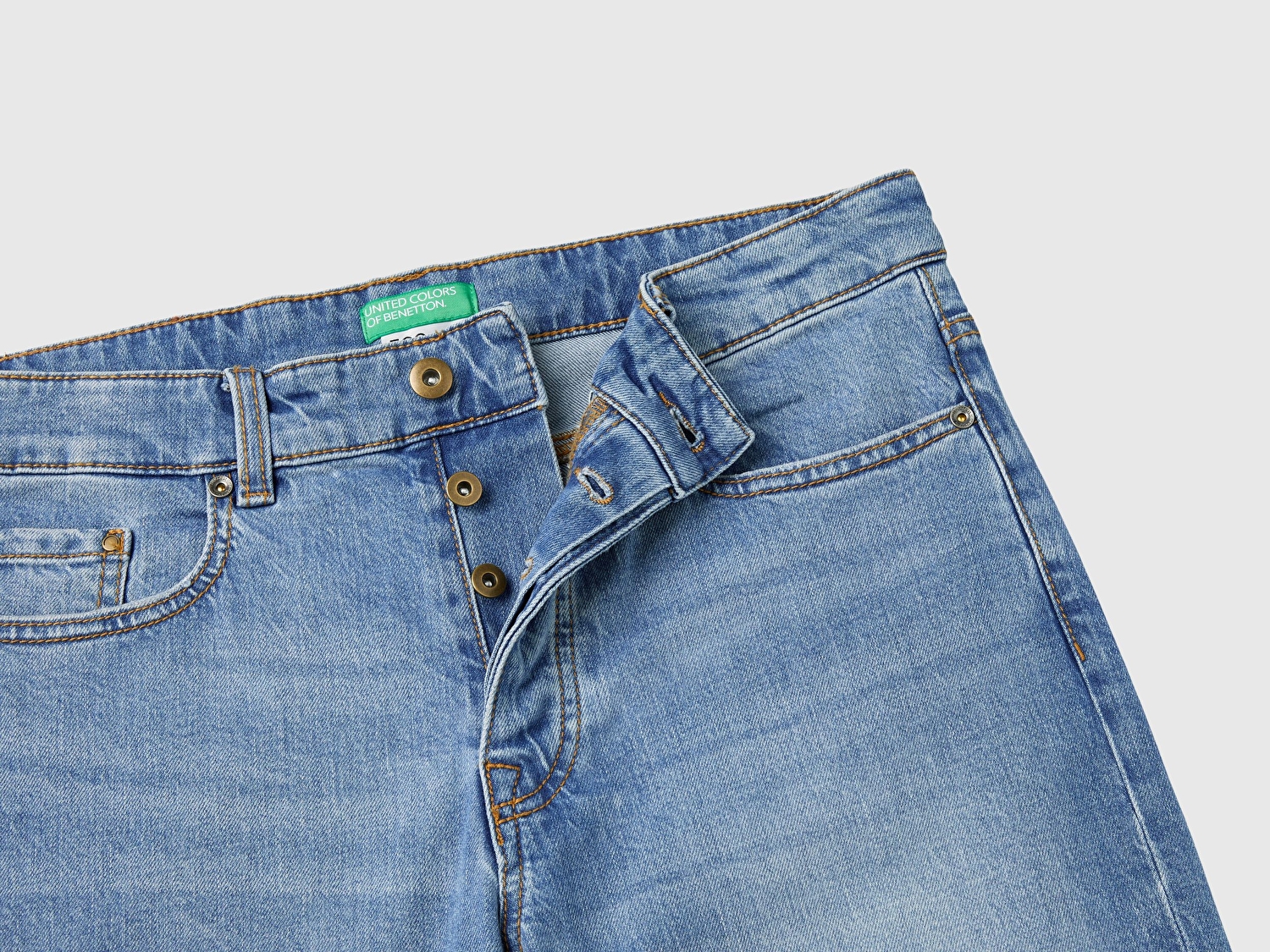 Benetton Erkek Açık Mavi Pamuk Karışımlı Arkası Logo Etiketli Cepli Slim Fit Denim Pantolon
