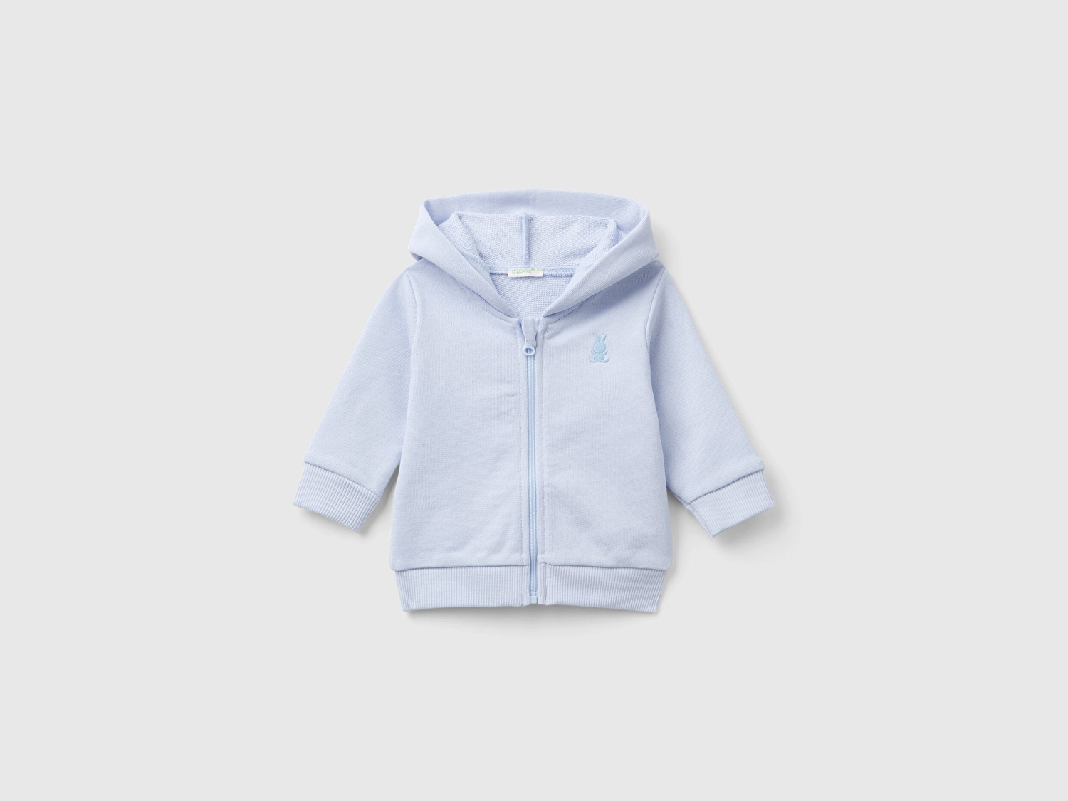 Benetton Bebek Toz Mavi Göğsü Tavşan Logosu İşlemeli Kulaklı Kapüşonlu Sweatshirt