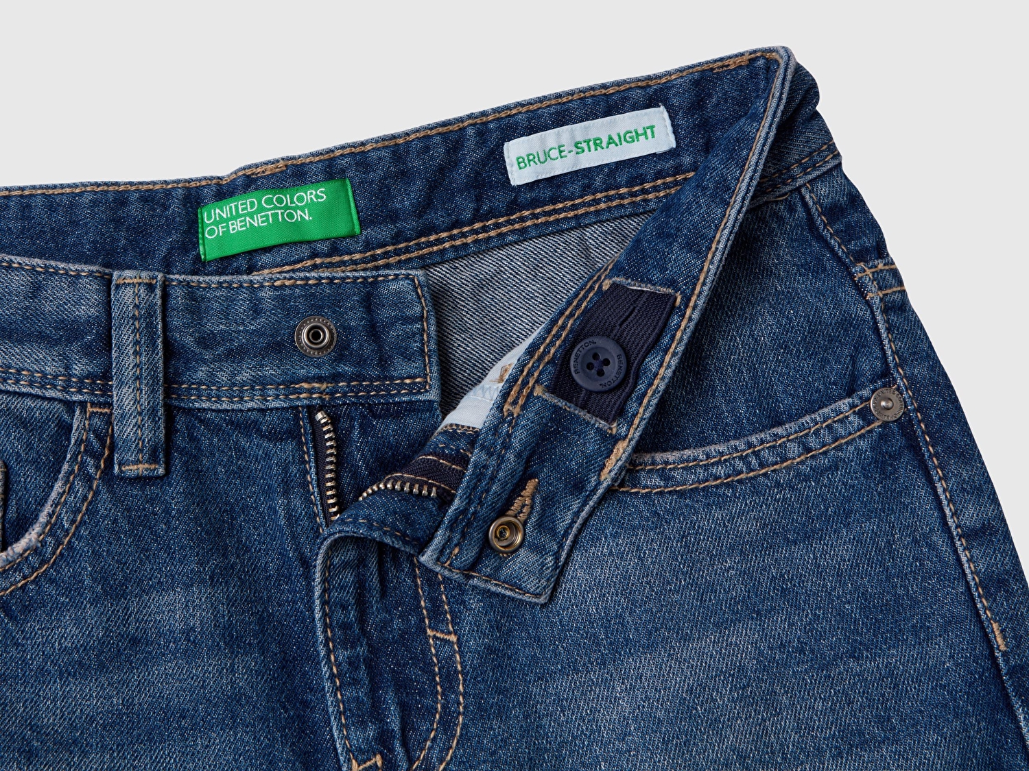 Benetton Erkek Çocuk Koyu Denim Arkası Logo İşlemeli 5 Cepli Düz Kesim Denim Pantolon
