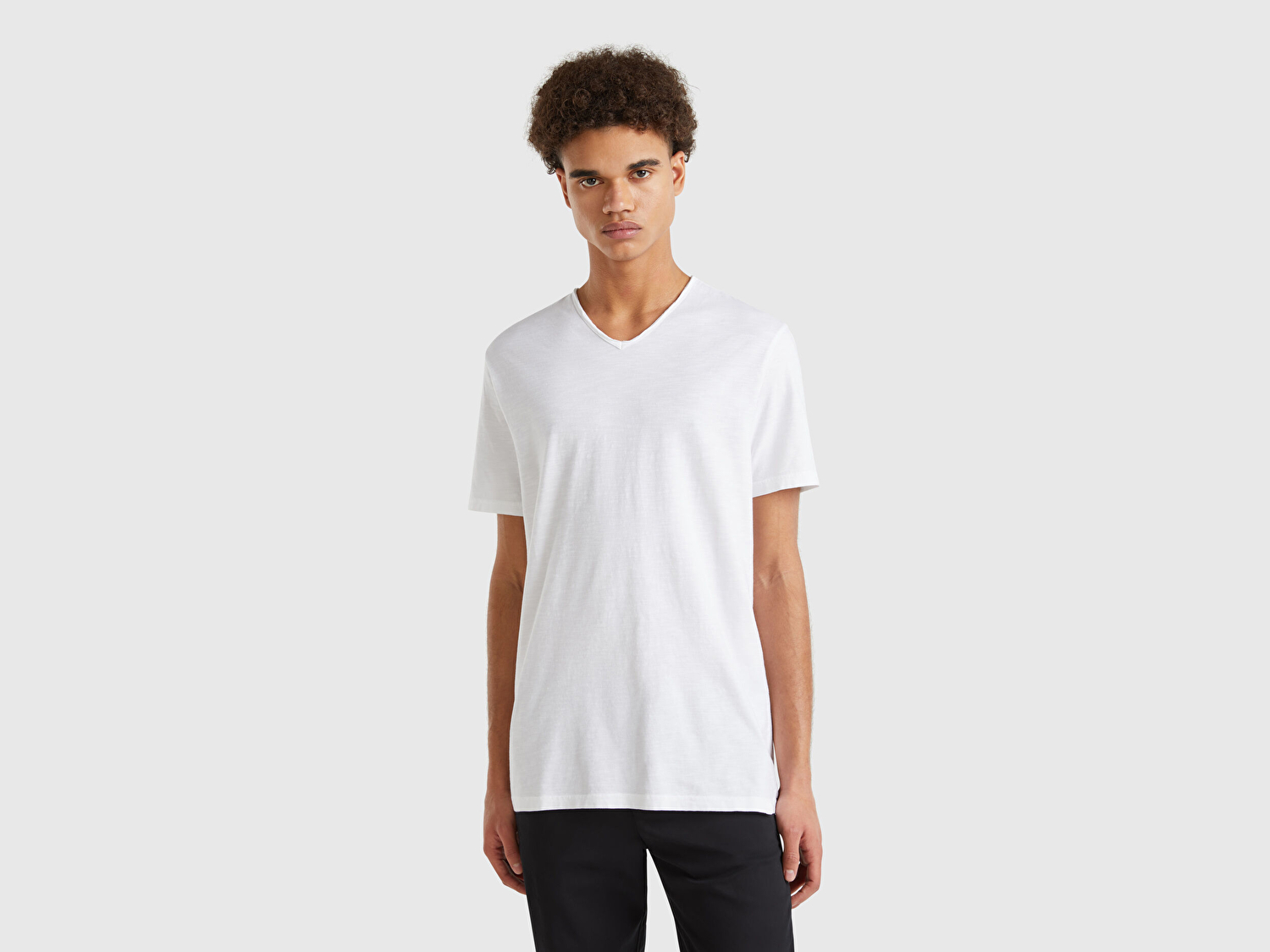 Benetton Erkek Beyaz V Yaka Slub T-shirt