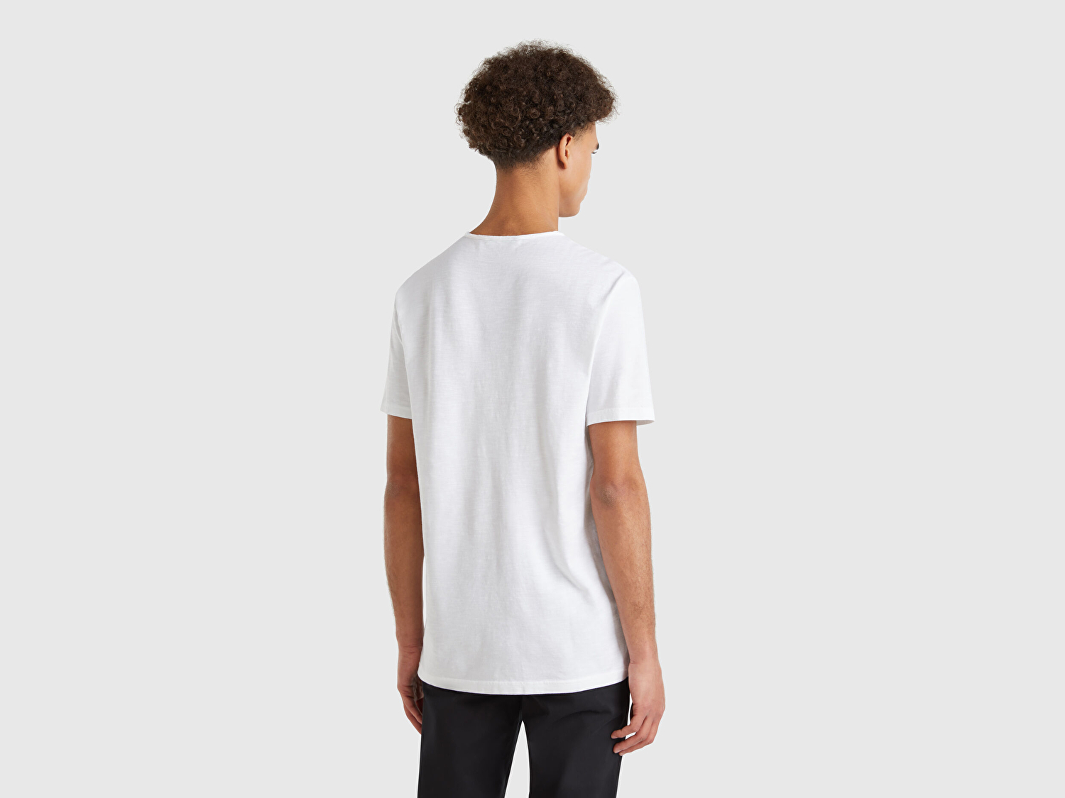 Benetton Erkek Beyaz V Yaka Slub T-shirt