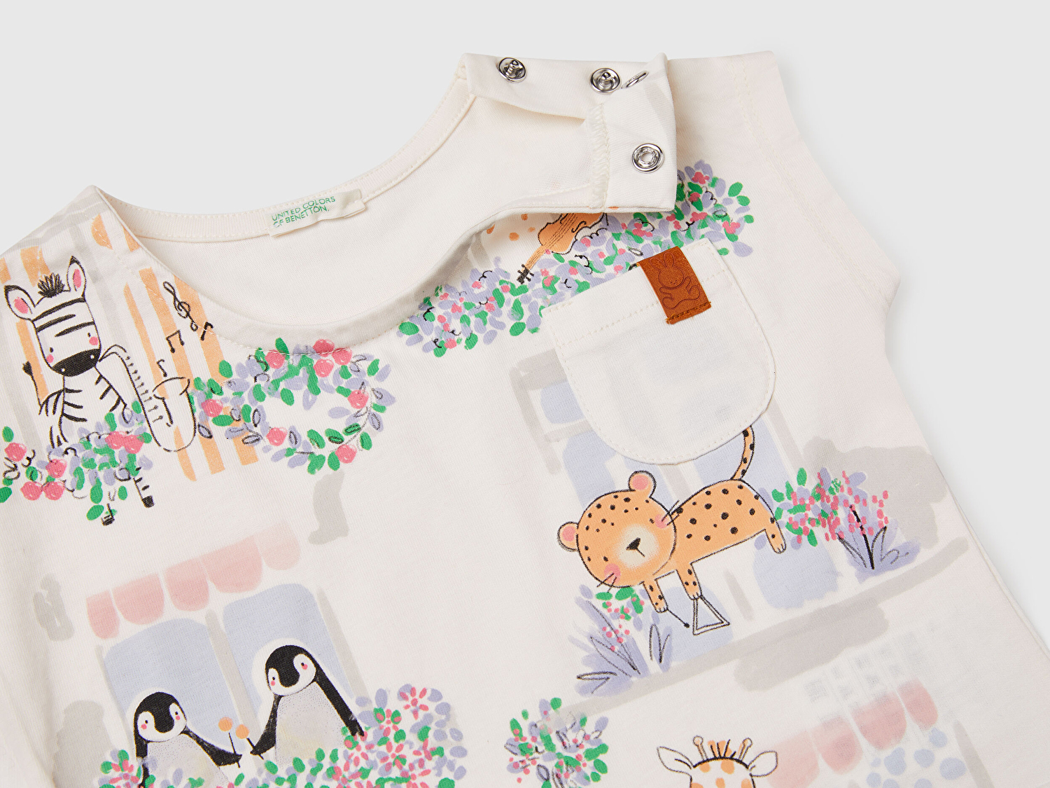 Benetton Bebek Ekru Grafik Baskılı Cep Detaylı T-Shirt