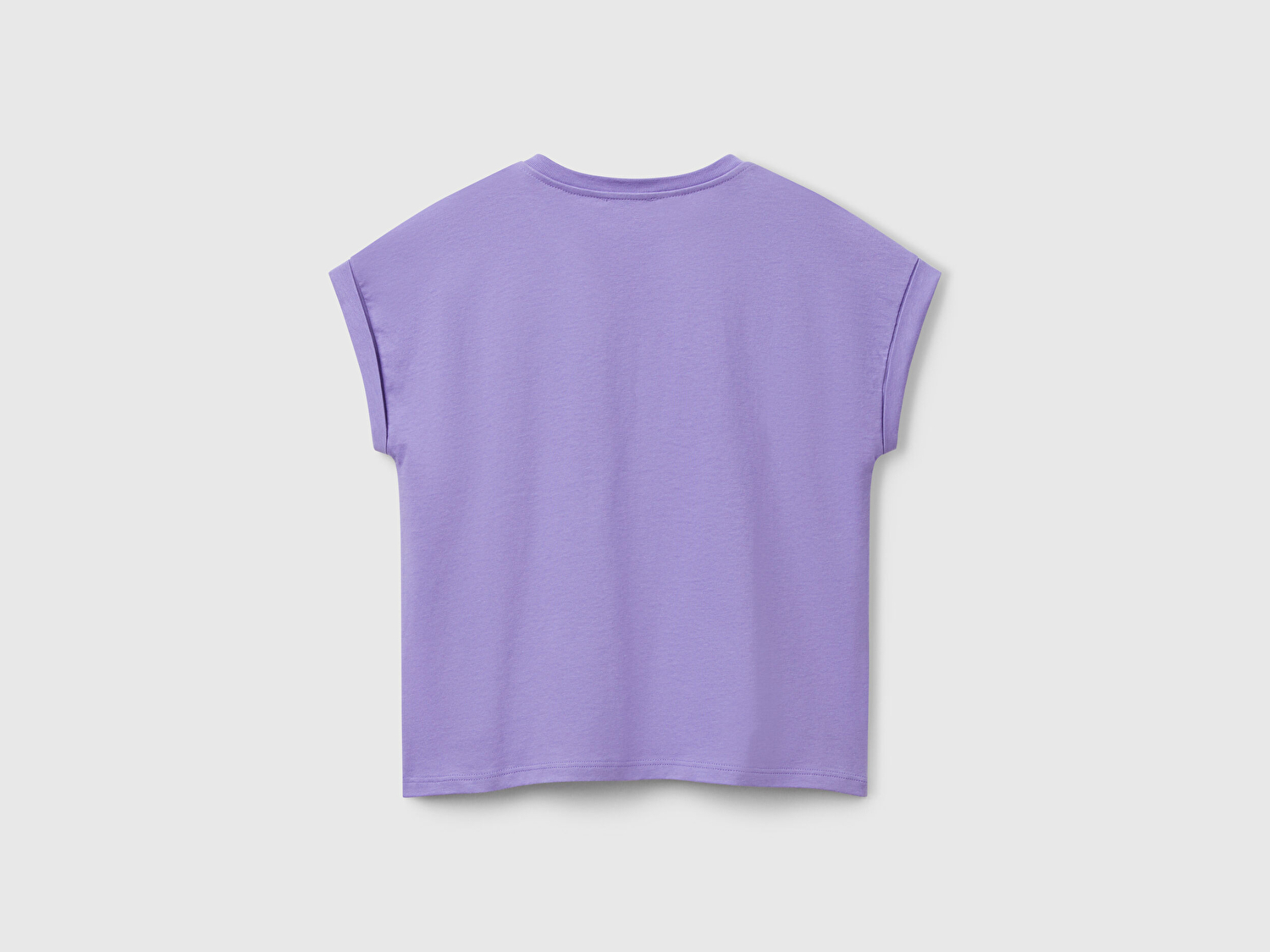 Benetton Kız Çocuk Mor Parlak Baskılı Düşük Omuz T-Shirt