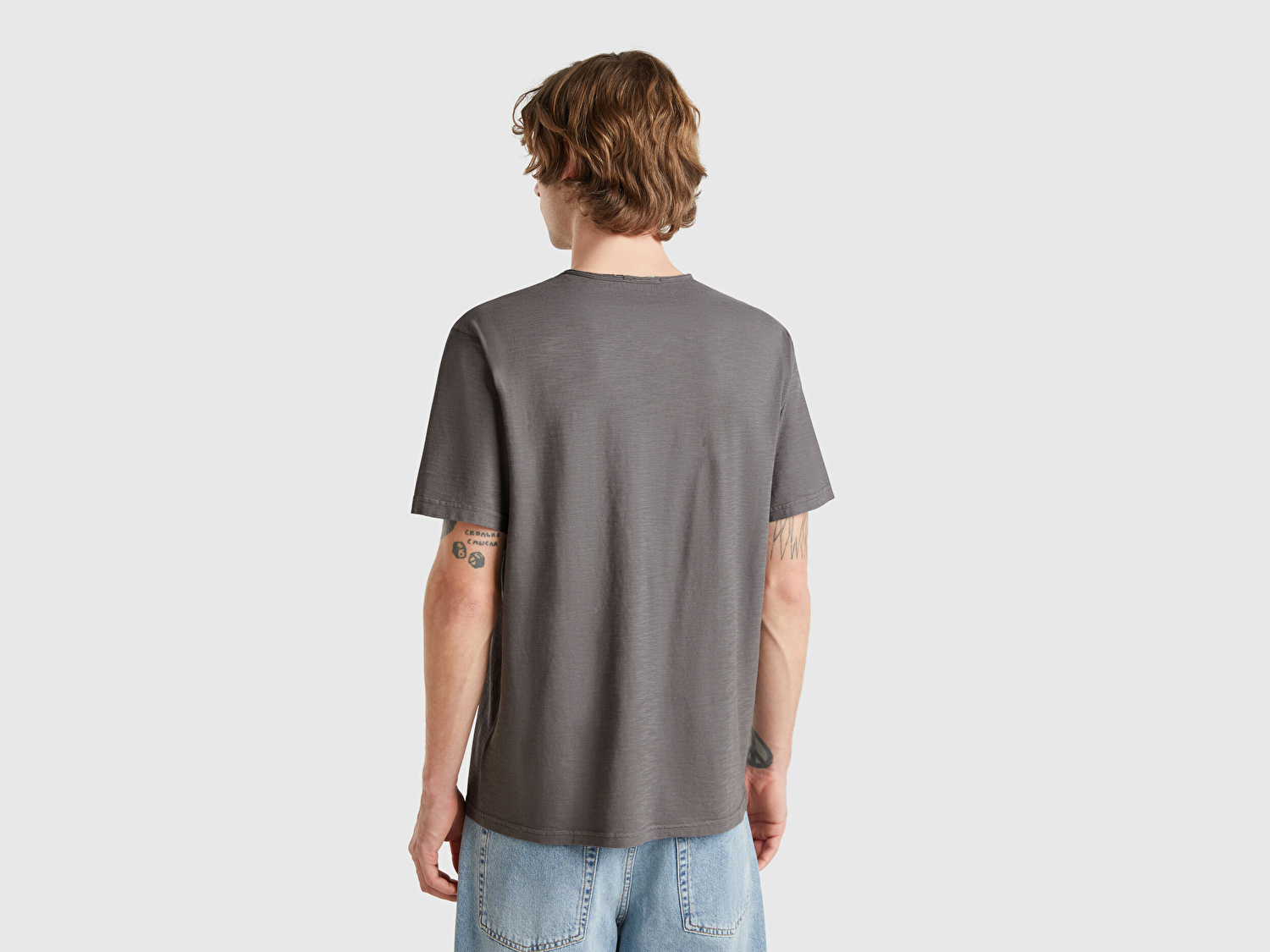 Benetton Erkek Antrasit V Yaka Slub T-shirt