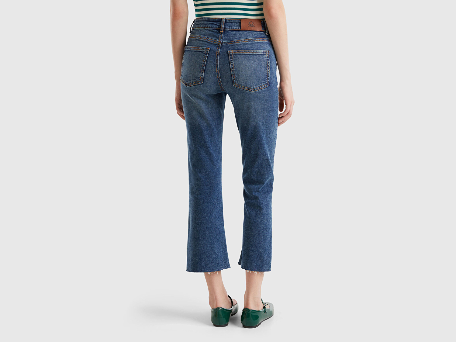 Benetton Kadın Koyu Mavi Streç Pamuklu Paçası Kesik Geniş Paça Denim Pantolon