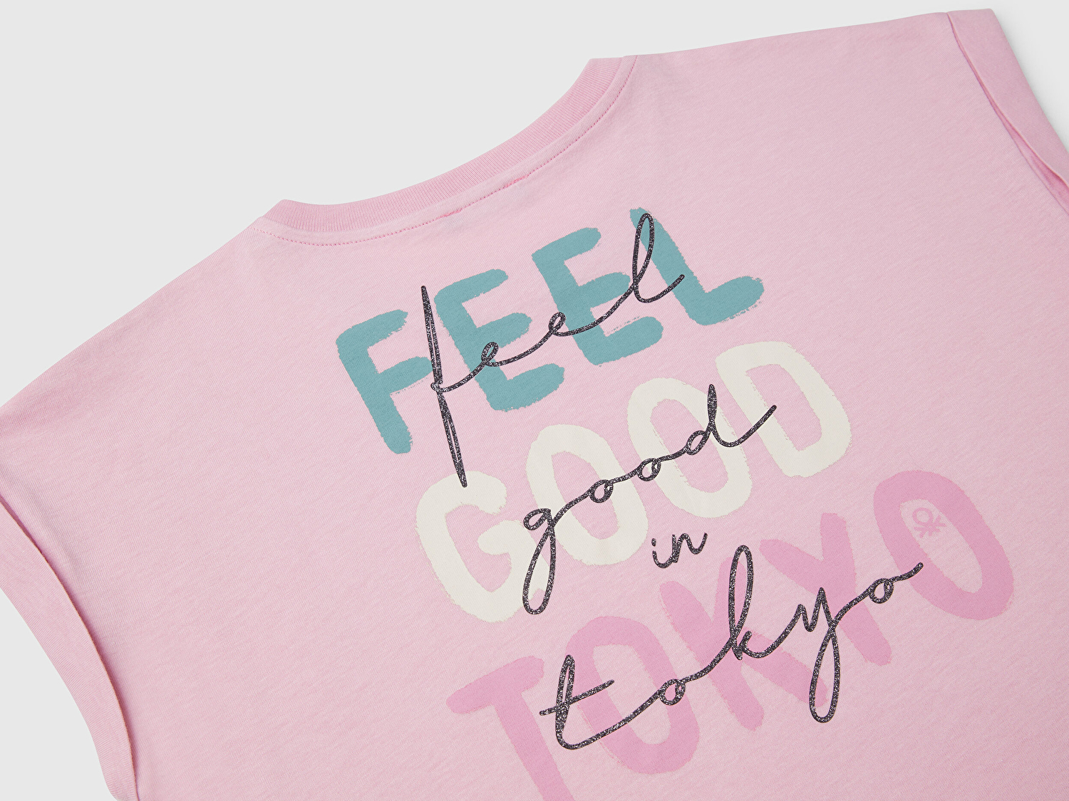 Benetton Kız Çocuk Pembe Parlak Baskılı Düşük Omuz T-Shirt