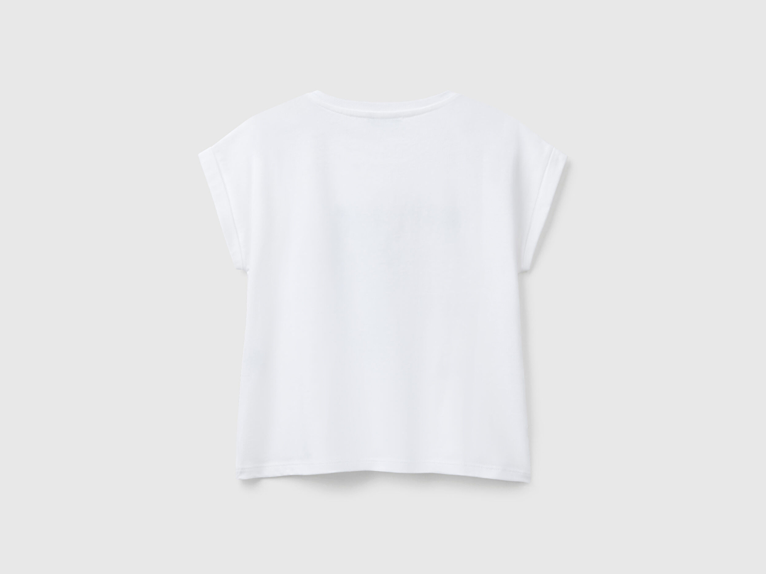 Benetton Kız Çocuk Beyaz Parlak Baskılı Düşük Omuz T-Shirt
