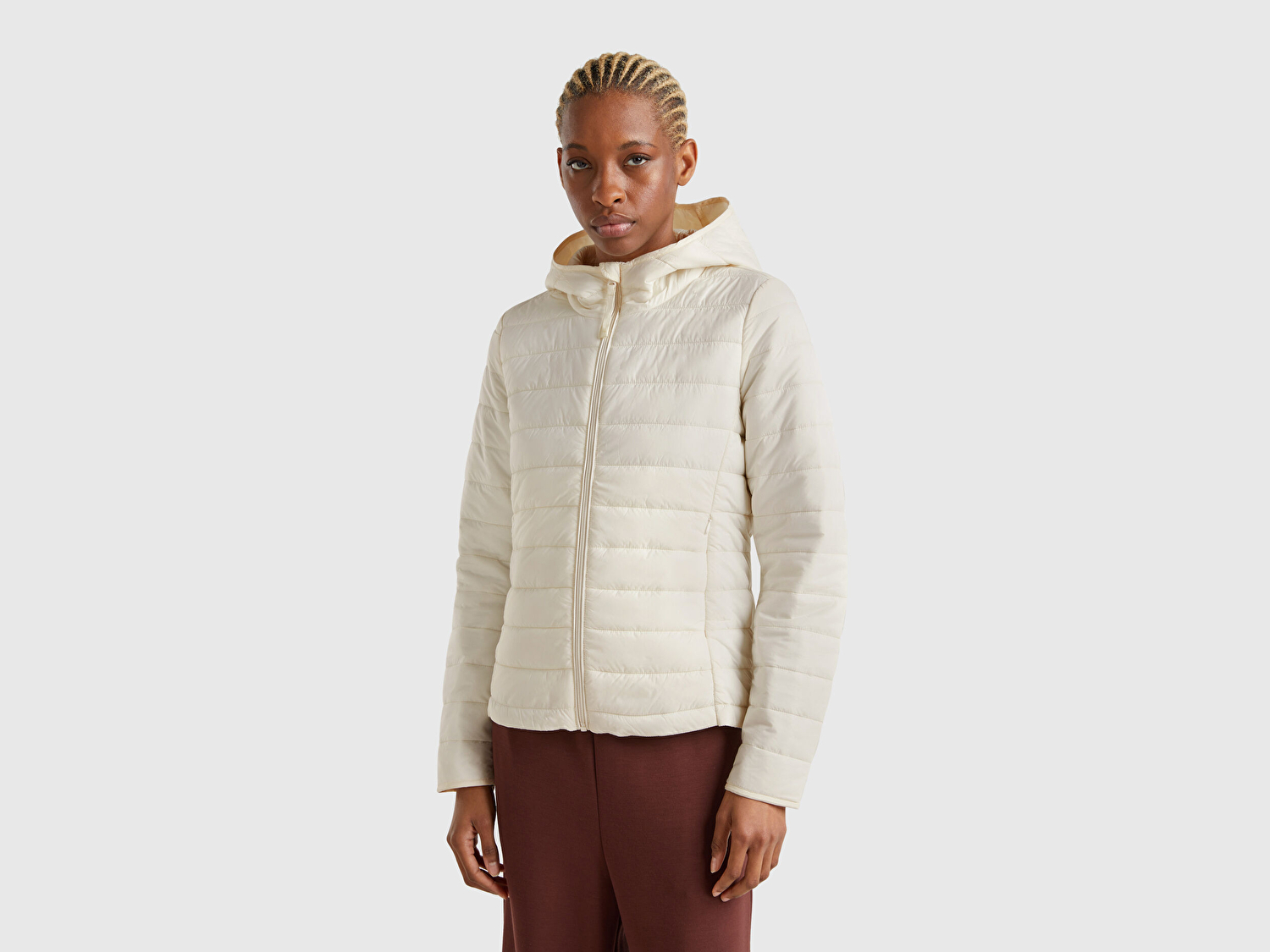 Benetton Kadın Krem Polyester Dolgulu Feramuarlı Kapüşonlu Slim Fit Puffer Mont