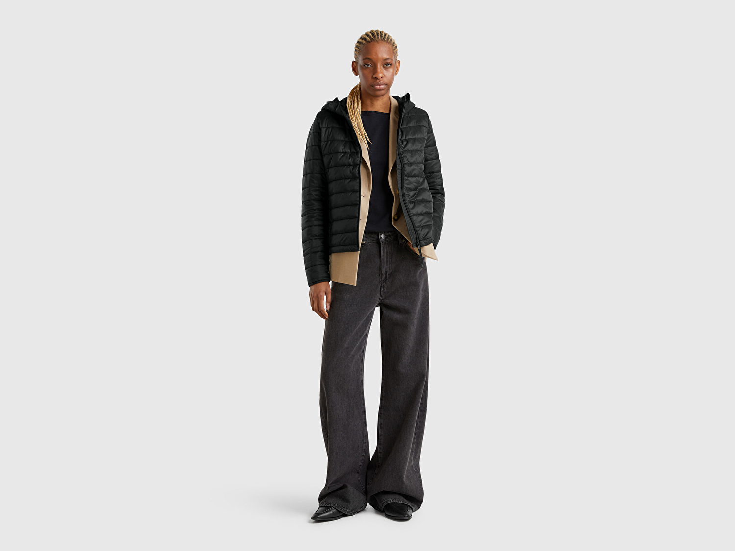Benetton Kadın Siyah Polyester Dolgulu Feramuarlı Kapüşonlu Slim Fit Puffer Mont