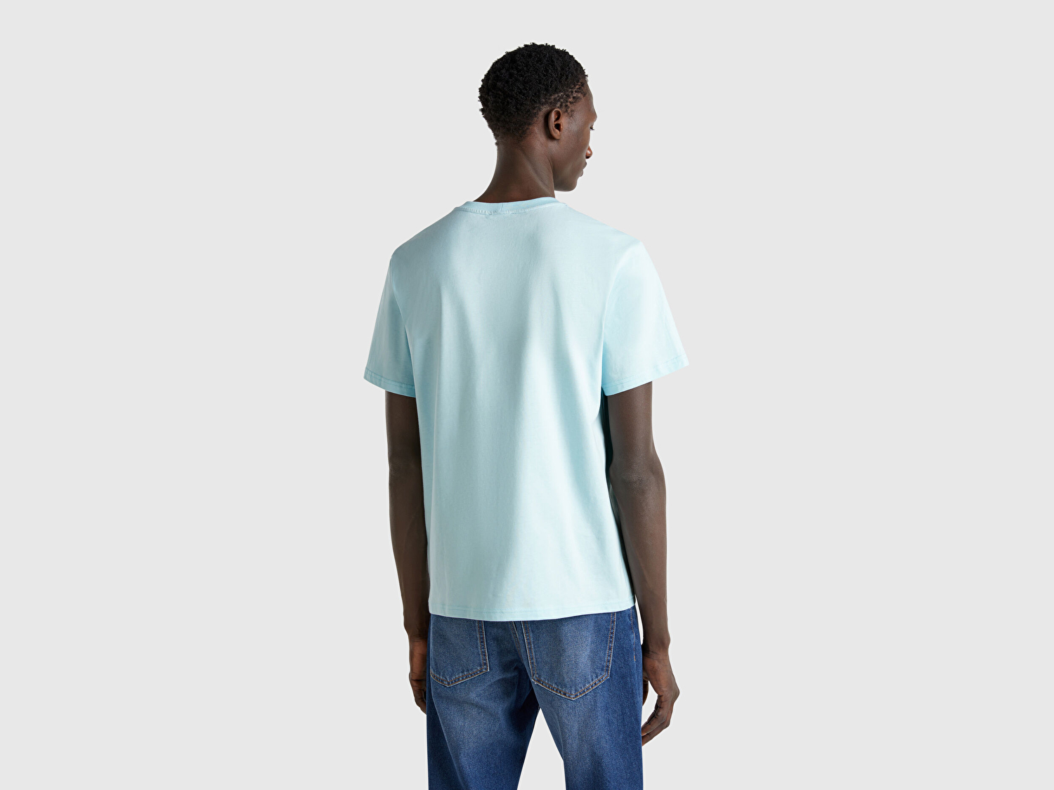Benetton Erkek Açık Mavi %100 Koton Benetton Logolu Bisiklet Yaka T-Shirt