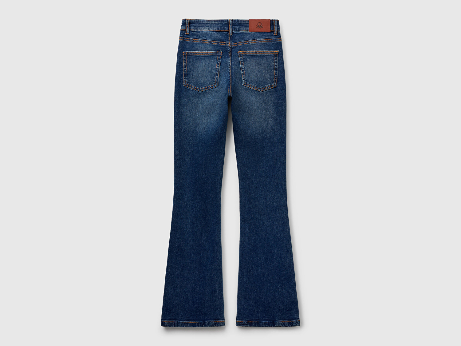 Benetton Kadın Koyu Mavi Streç Pamuklu Cepli Normal Bel İspanyol Paça Denim Pantolon