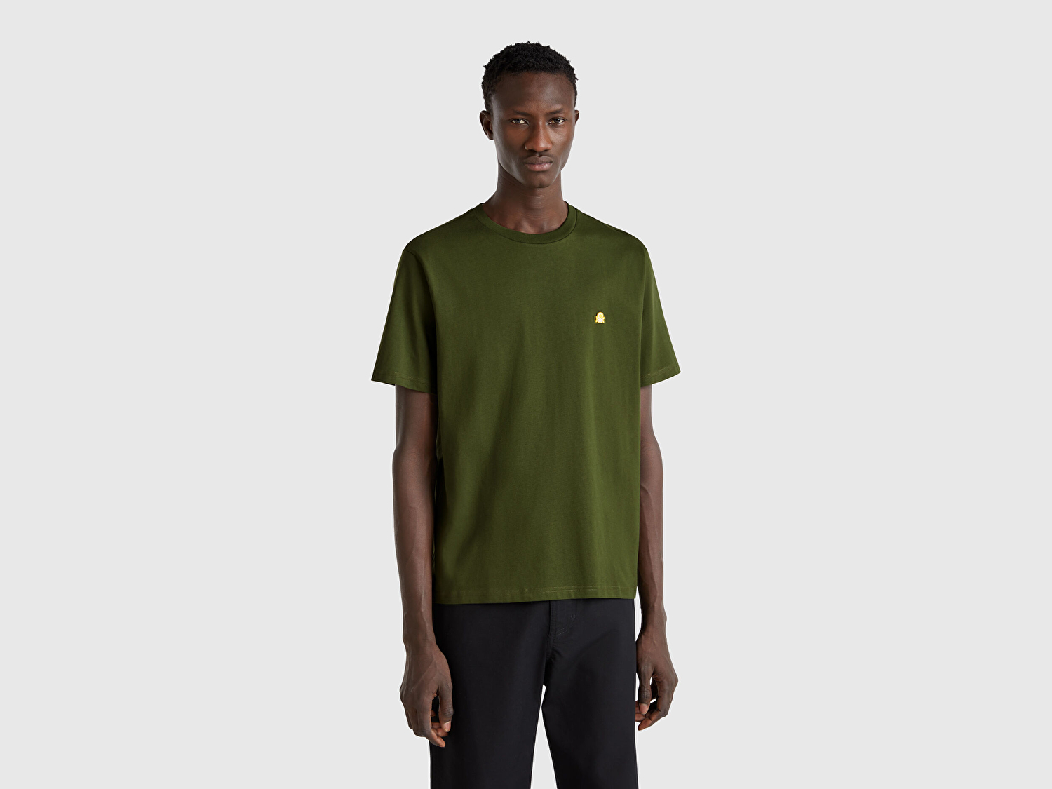 Benetton Erkek Haki %100 Koton Benetton Logolu Bisiklet Yaka T-Shirt