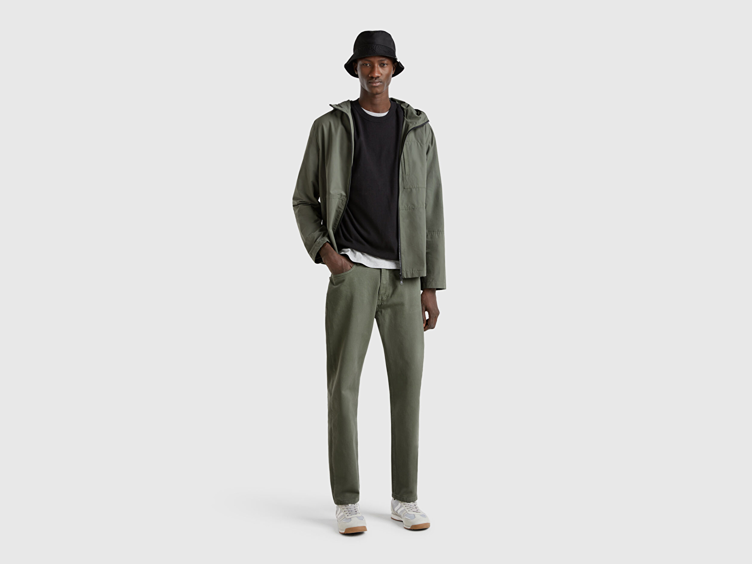 Benetton Erkek Soluk Yeşil %100 Pamuk Beli Logo Etiketli 5 Cepli Straight Fit Pantolon